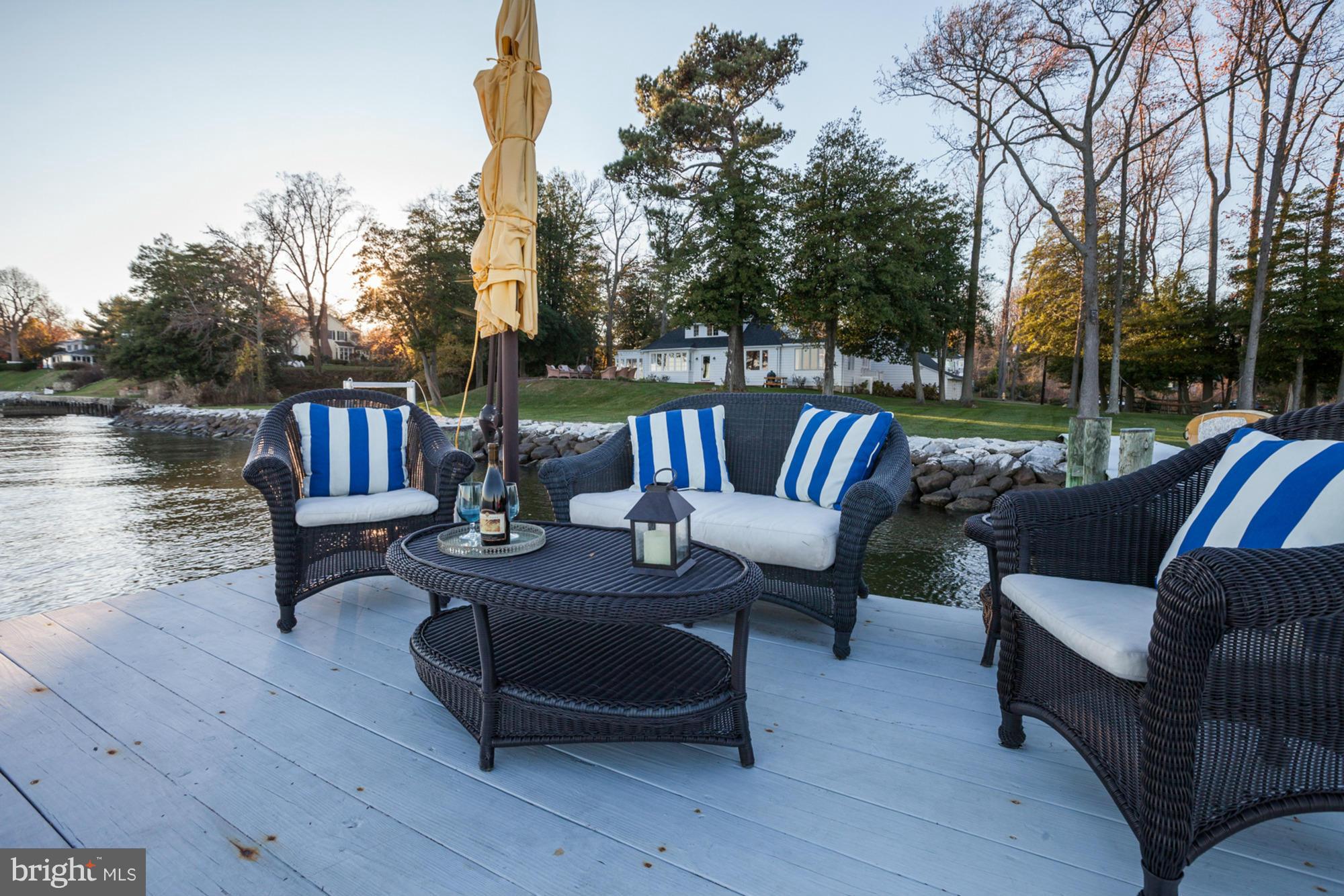 GIBSON ISLAND - Residential