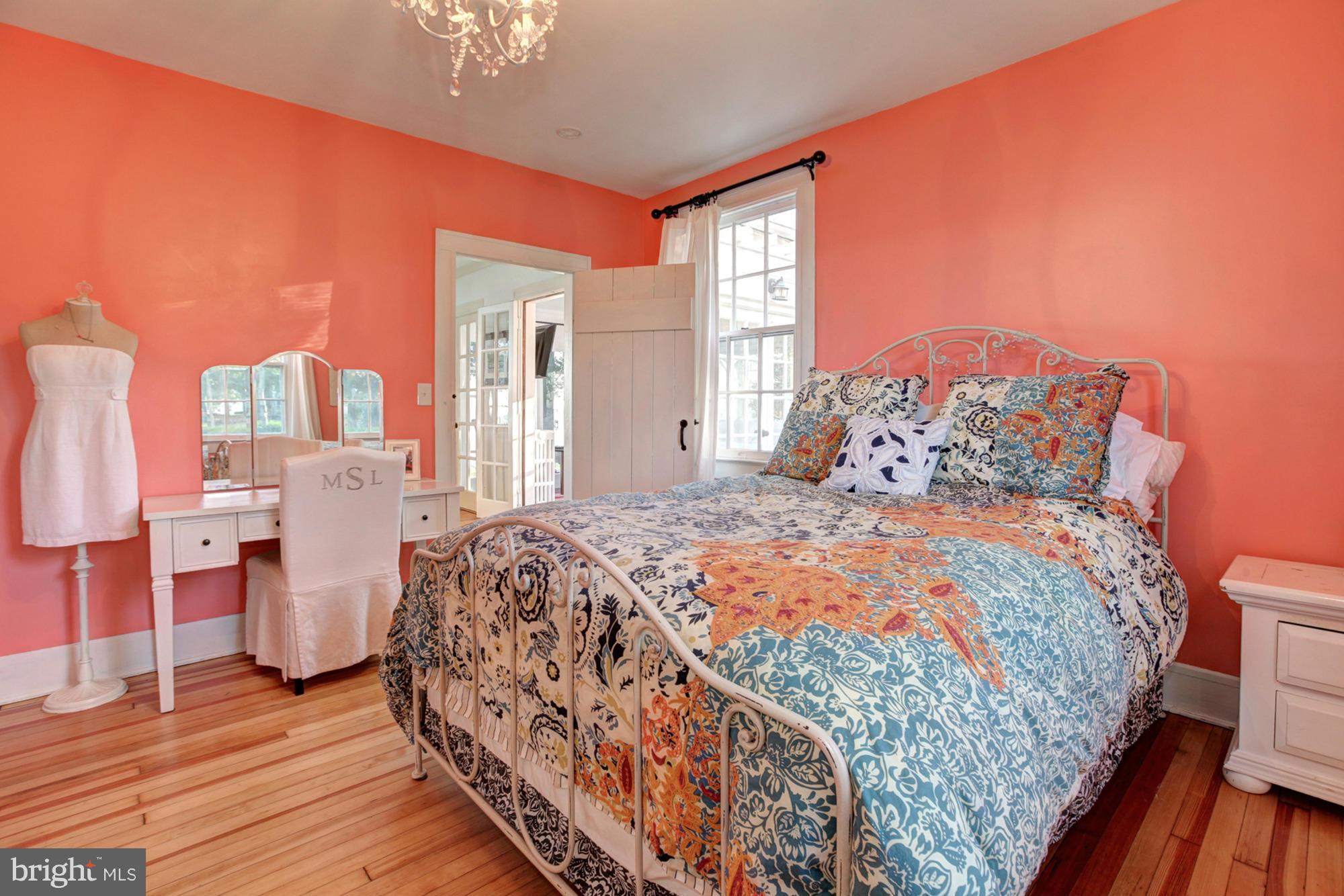 GIBSON ISLAND - Residential