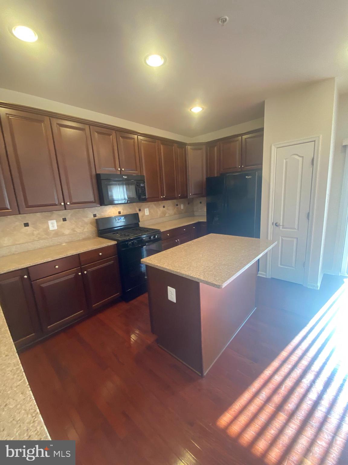 BRIGHTON PLACE - Residential