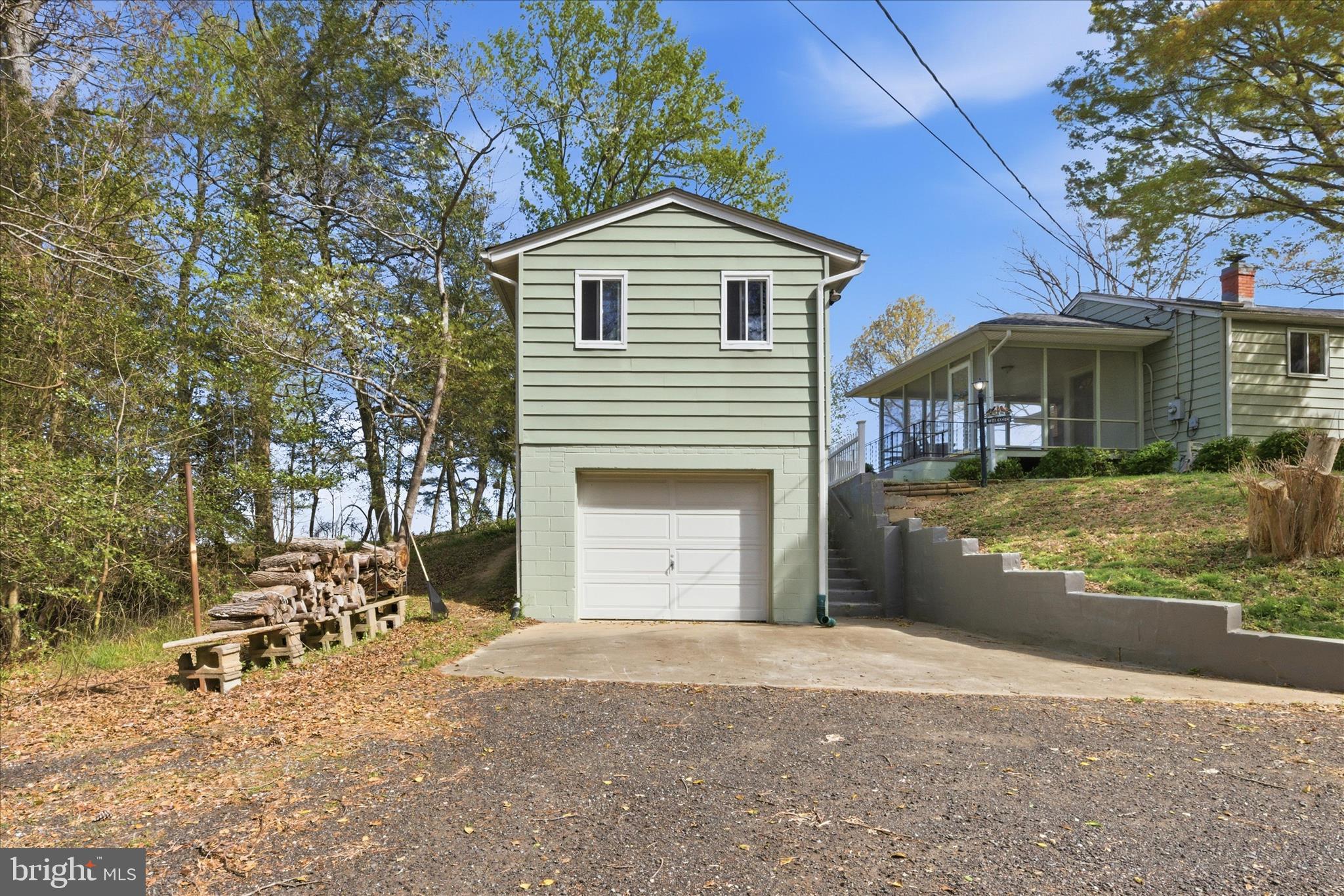 DRUM CLIFFS - Residential