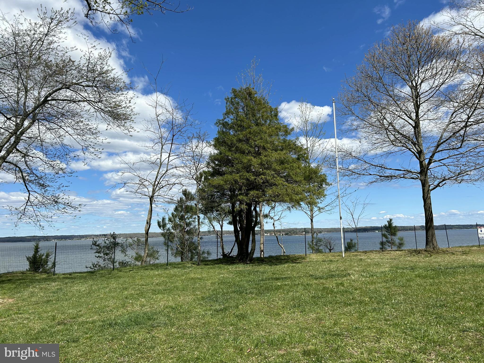 DRUM CLIFFS - Residential