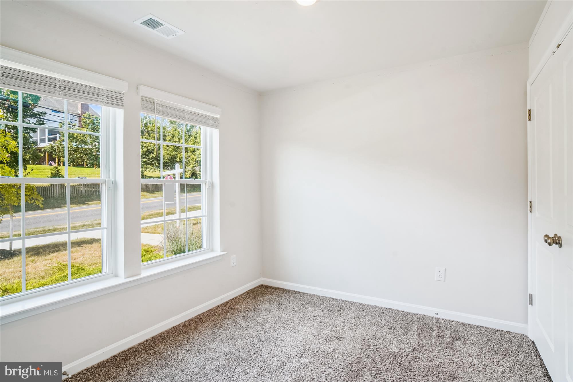 THE PRESERVE AT TUSCARORA - Residential Lease