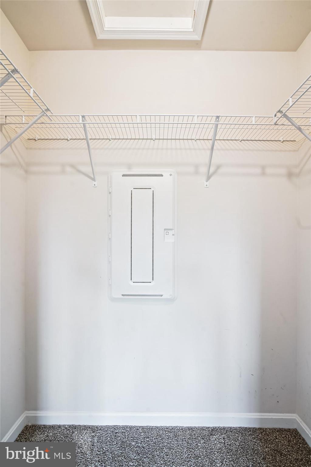 THE PRESERVE AT TUSCARORA - Residential Lease