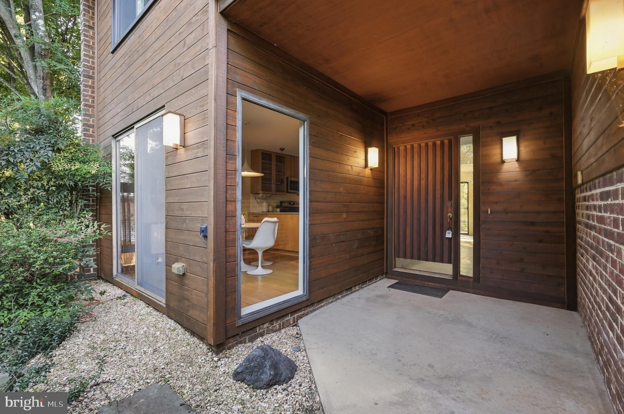 2165 CABOTS POINT LANE