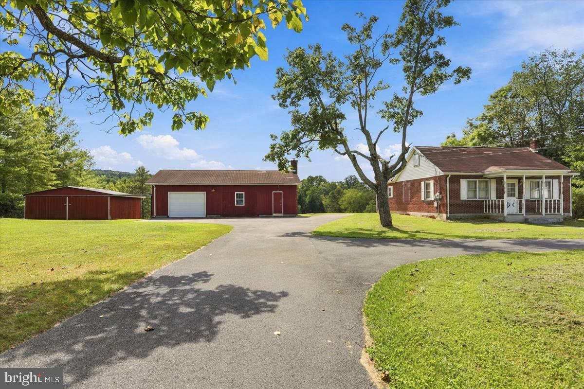 9203 HEDGESVILLE ROAD