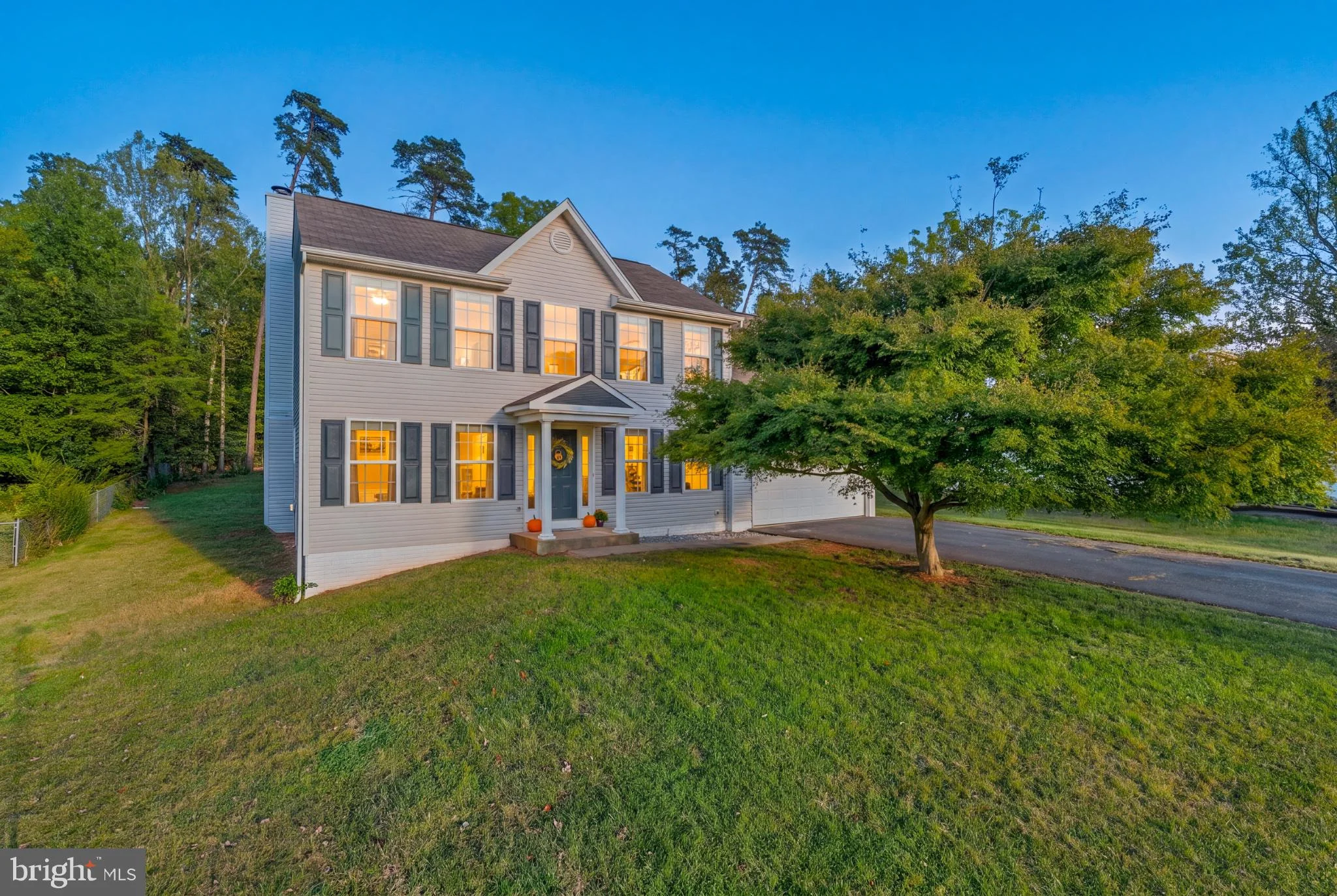 8 Bonnie Lee Court
