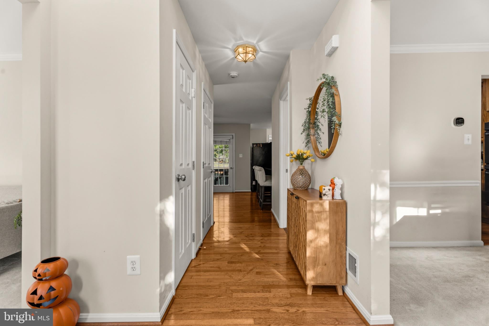 8 BONNIE LEE COURT