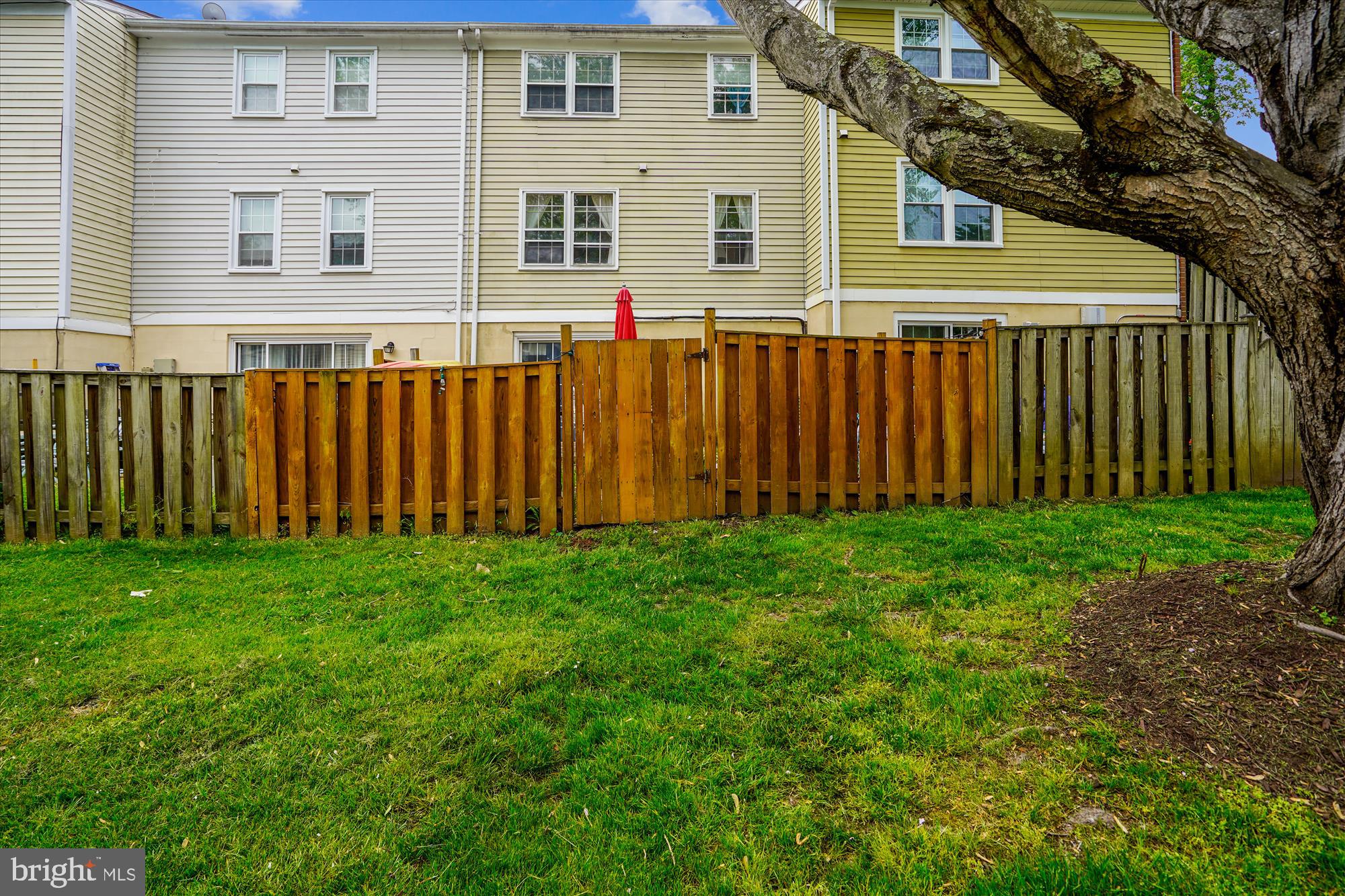 CROFTON SQUARE - Residential