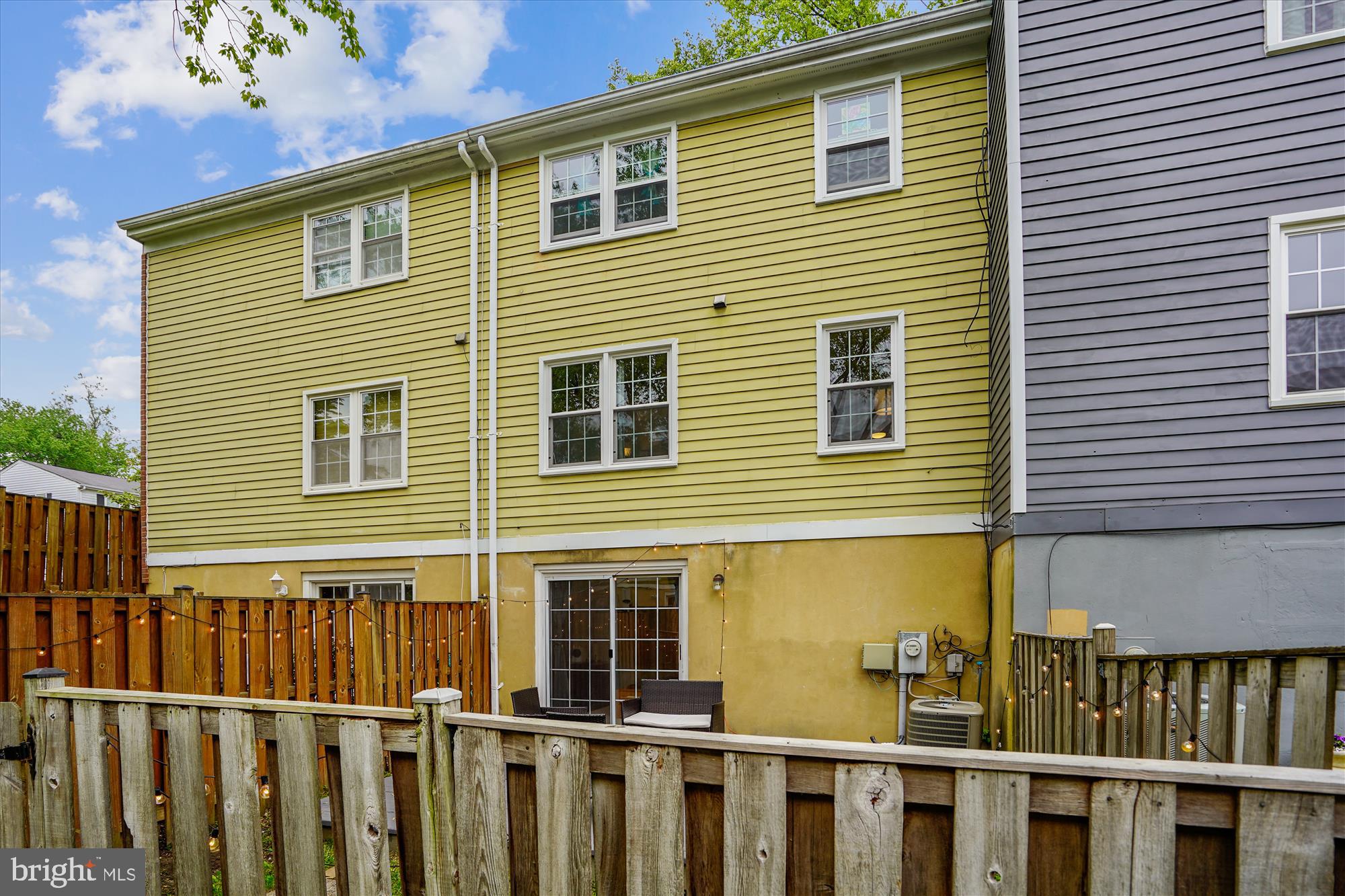 CROFTON SQUARE - Residential