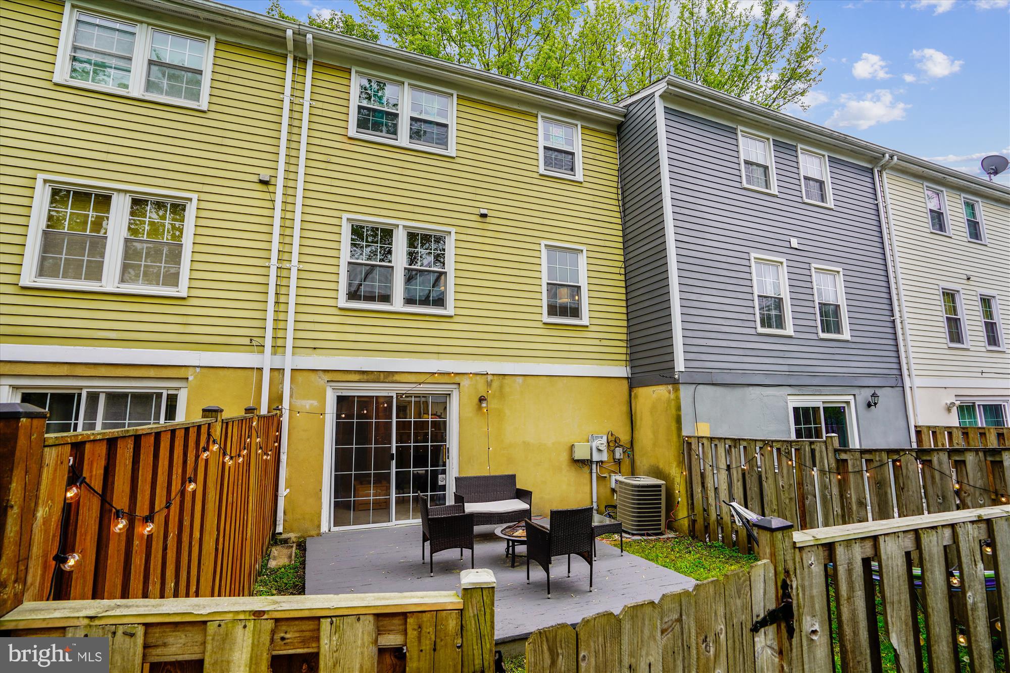 CROFTON SQUARE - Residential