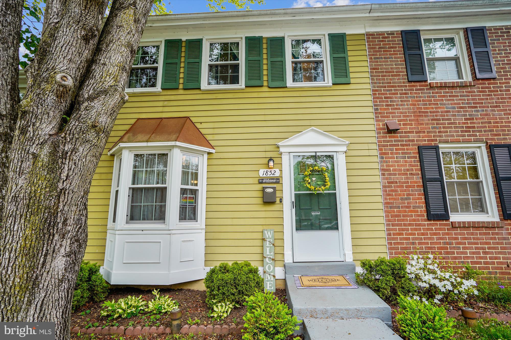 CROFTON SQUARE - Residential