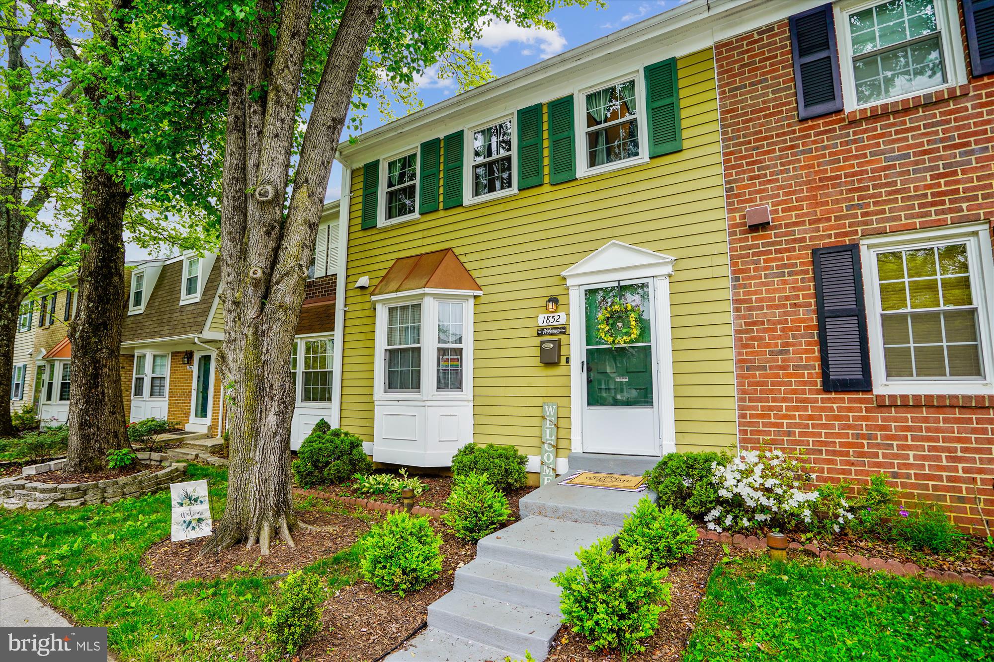 CROFTON SQUARE - Residential