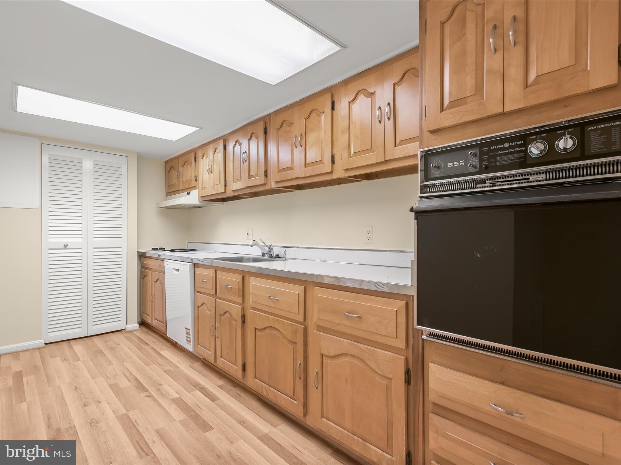 MONTROSE - Residential