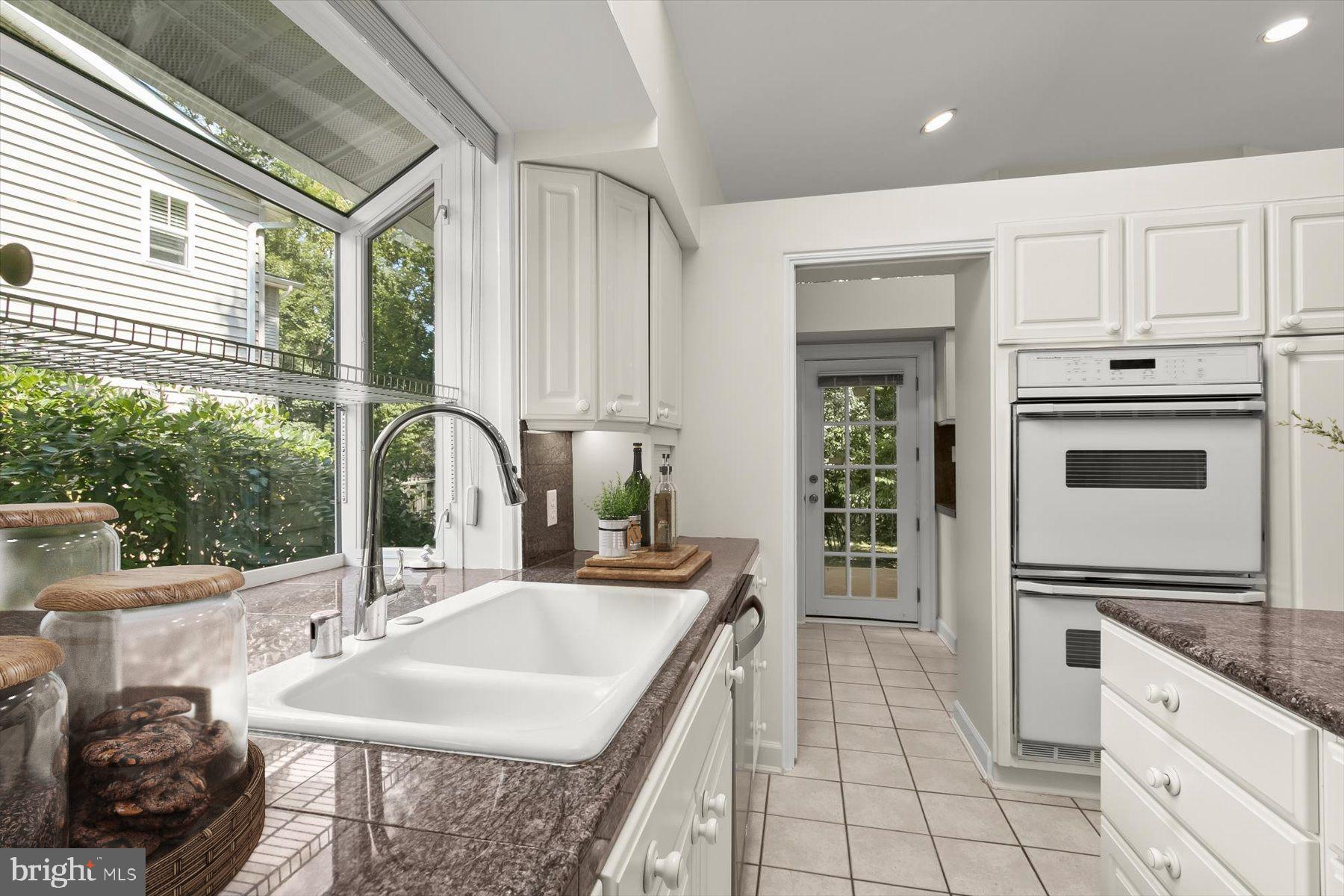 MONTROSE - Residential