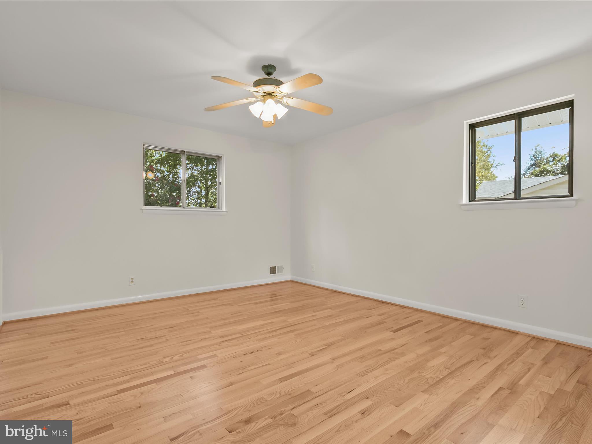 MONTROSE - Residential