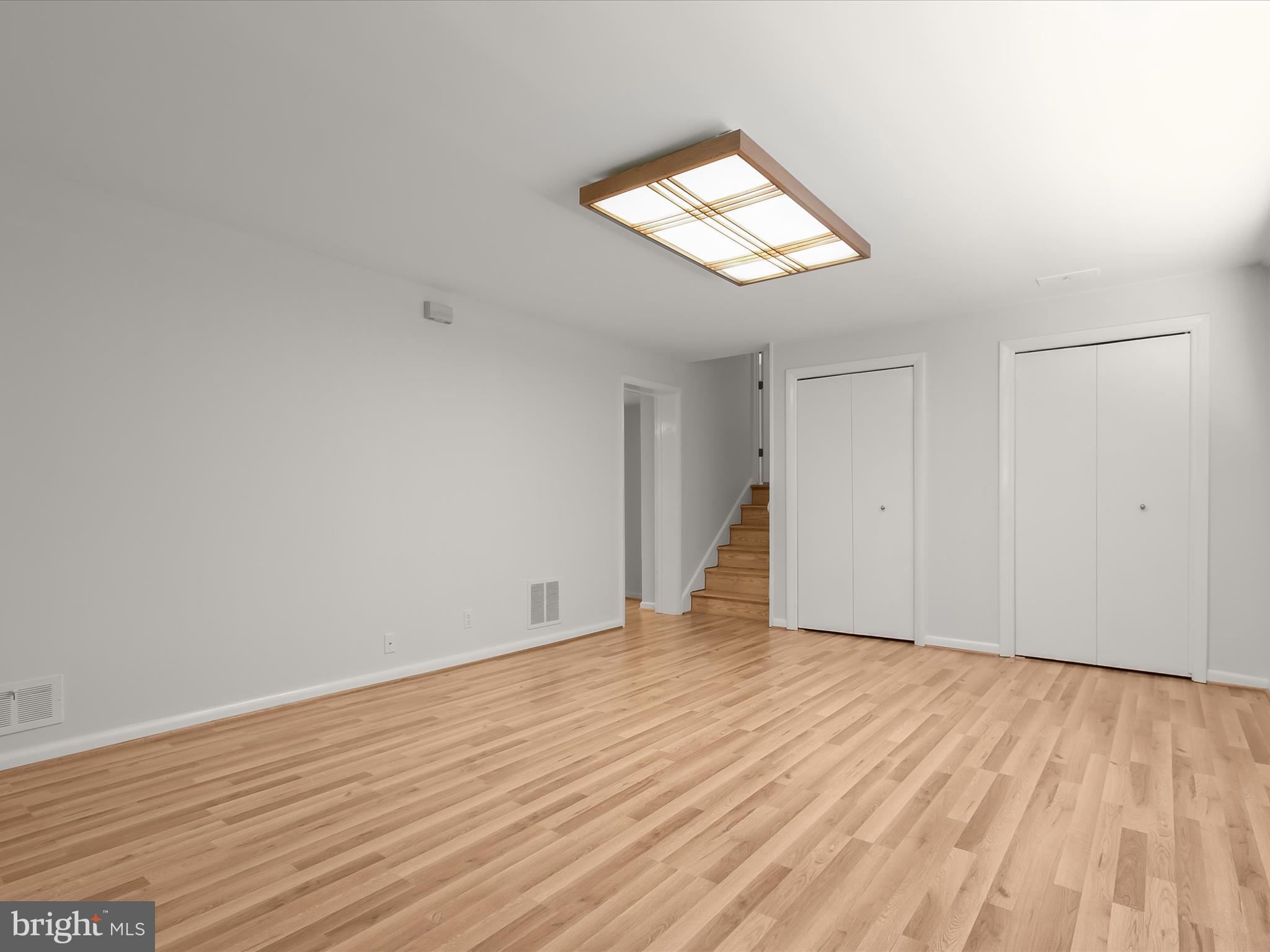 MONTROSE - Residential