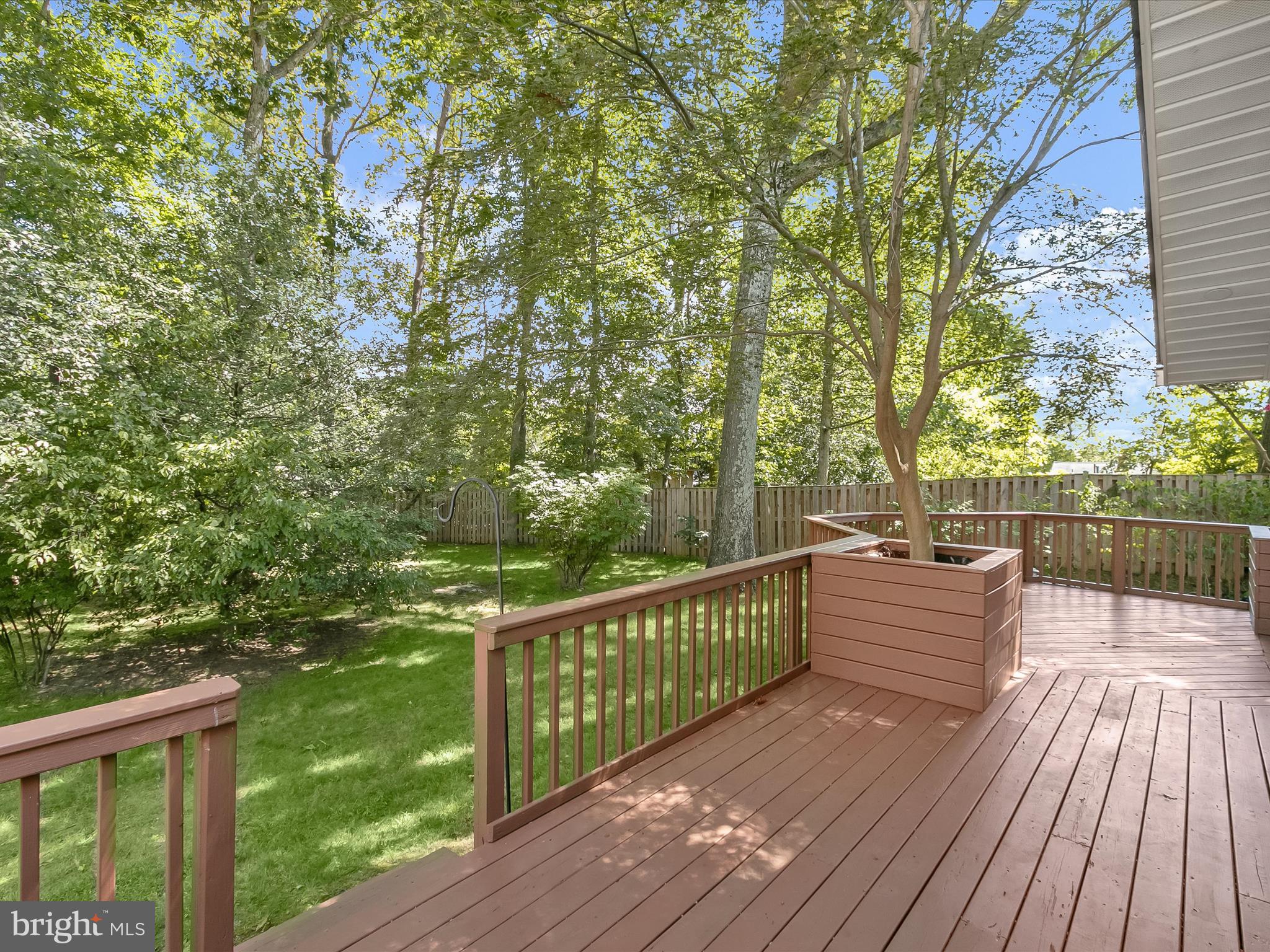 MONTROSE - Residential