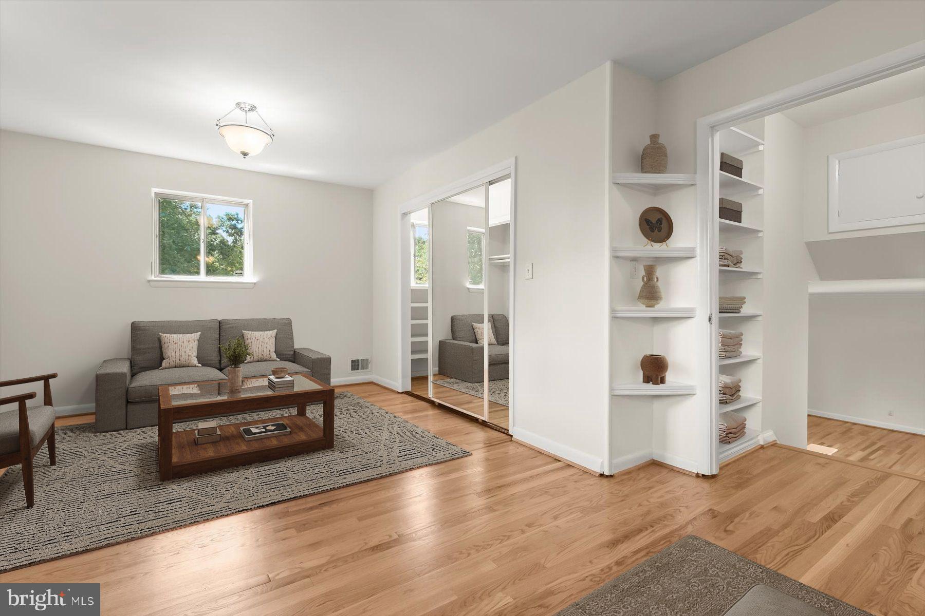 MONTROSE - Residential