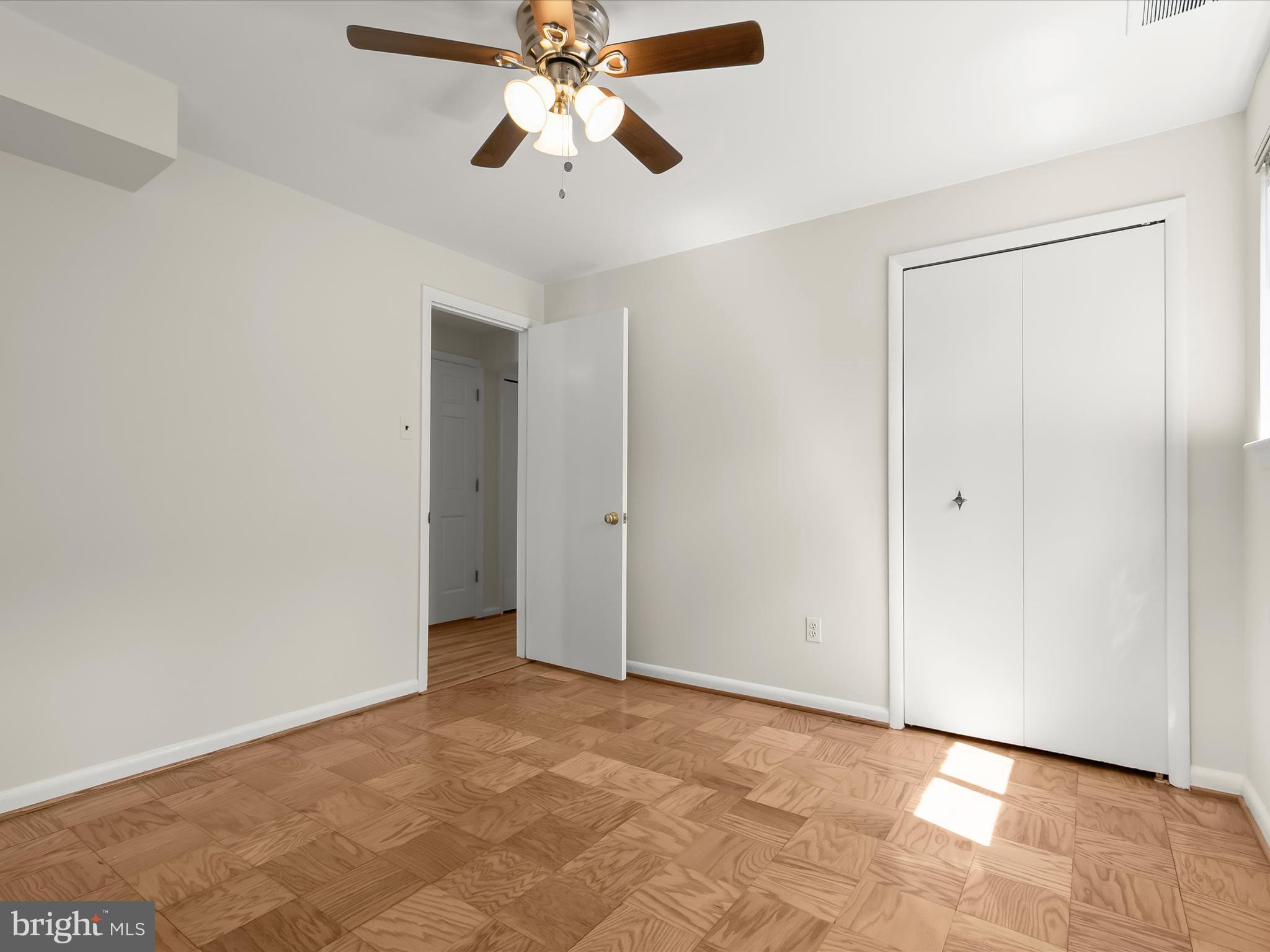 MONTROSE - Residential