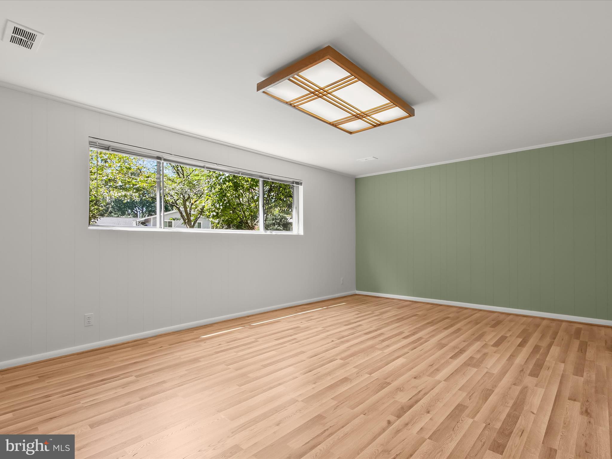 MONTROSE - Residential