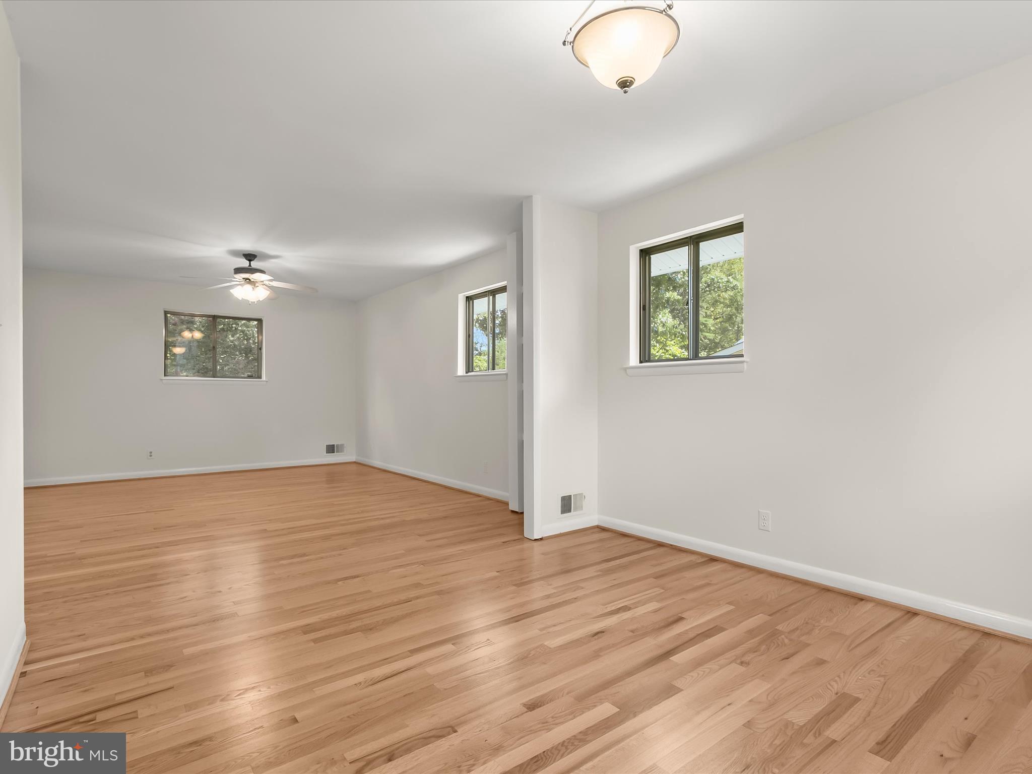 MONTROSE - Residential