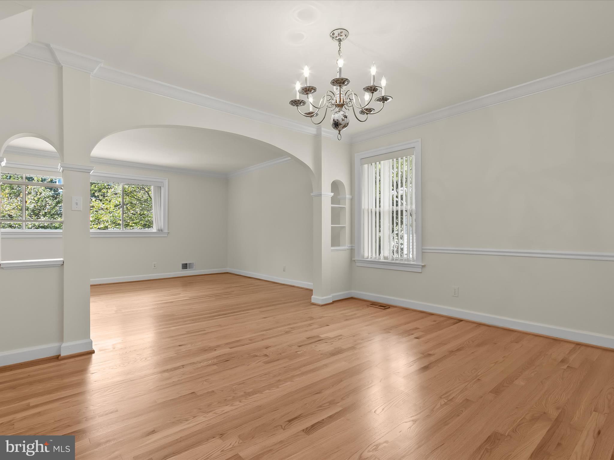 MONTROSE - Residential