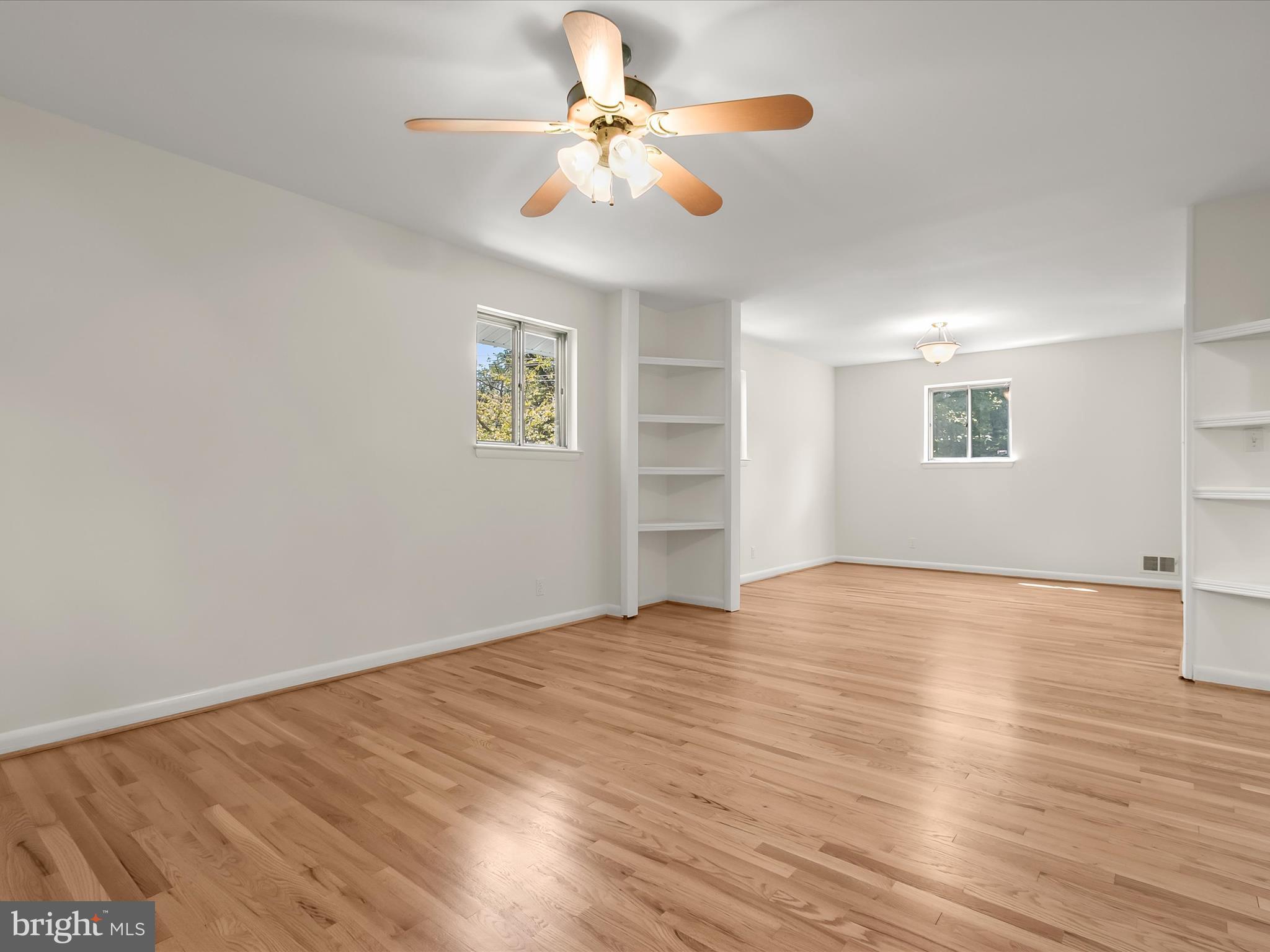 MONTROSE - Residential