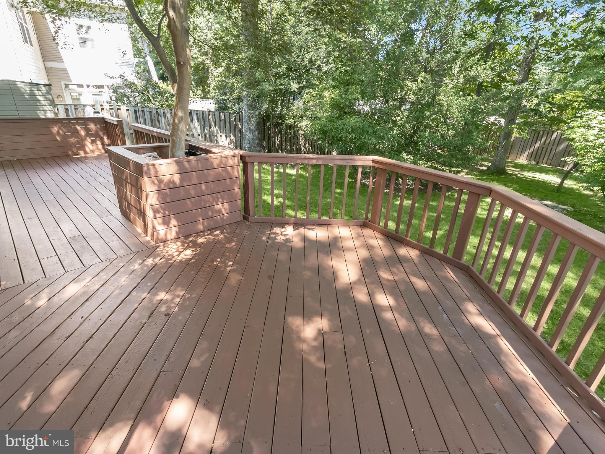 MONTROSE - Residential