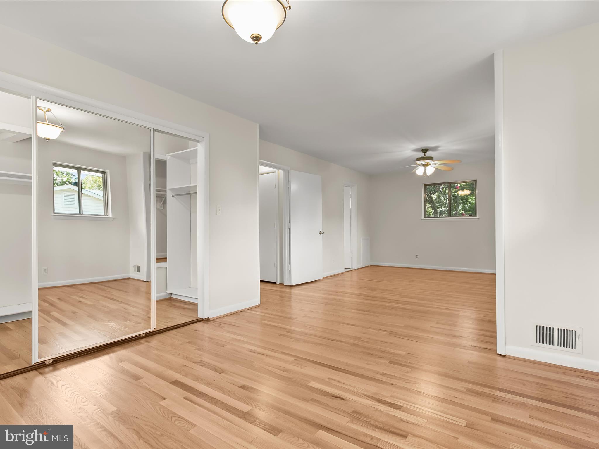 MONTROSE - Residential