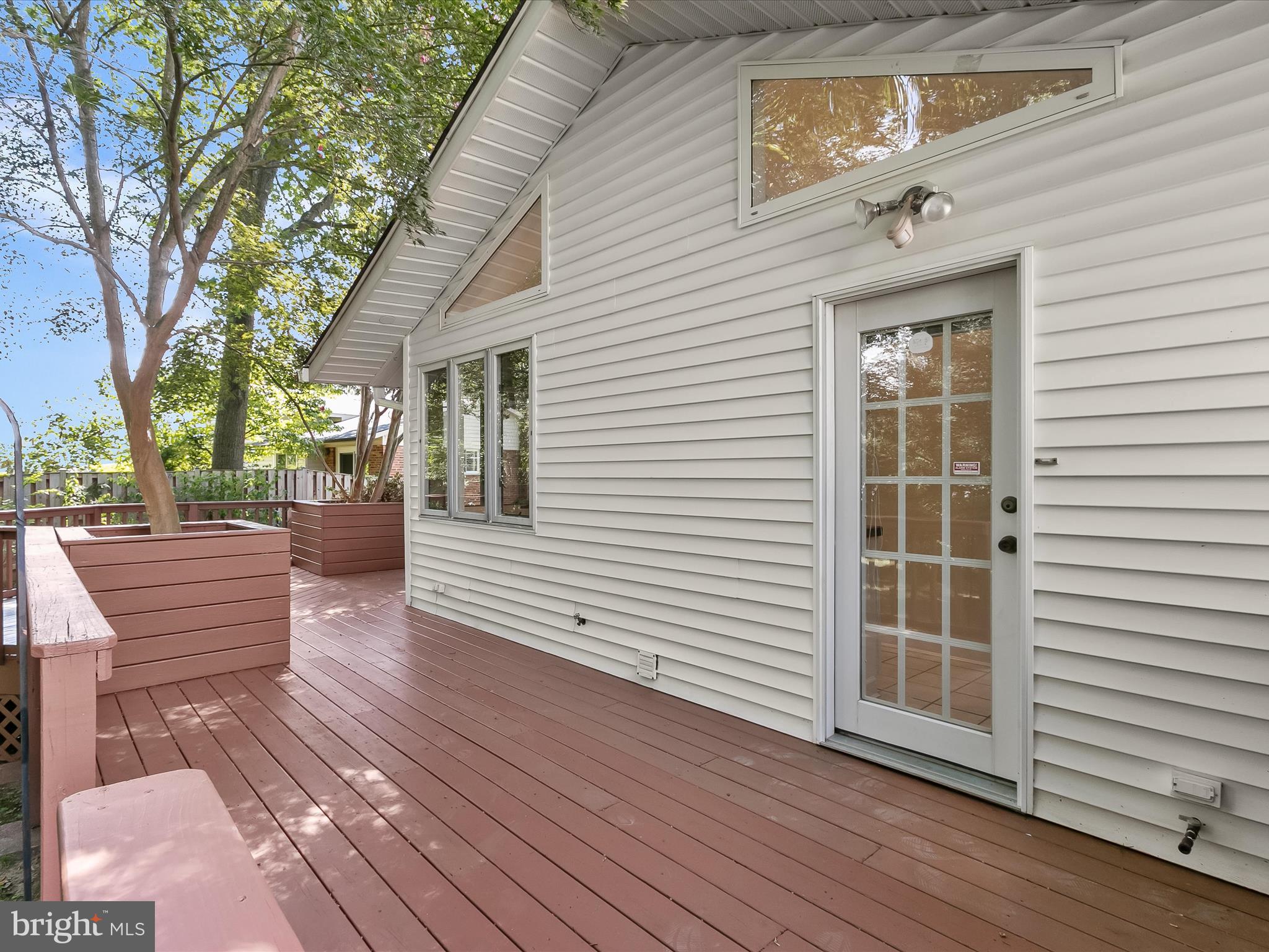 MONTROSE - Residential