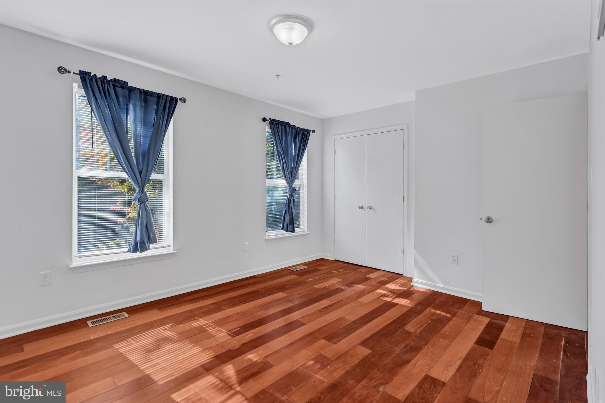 LEXINGTON MARKET - Residential