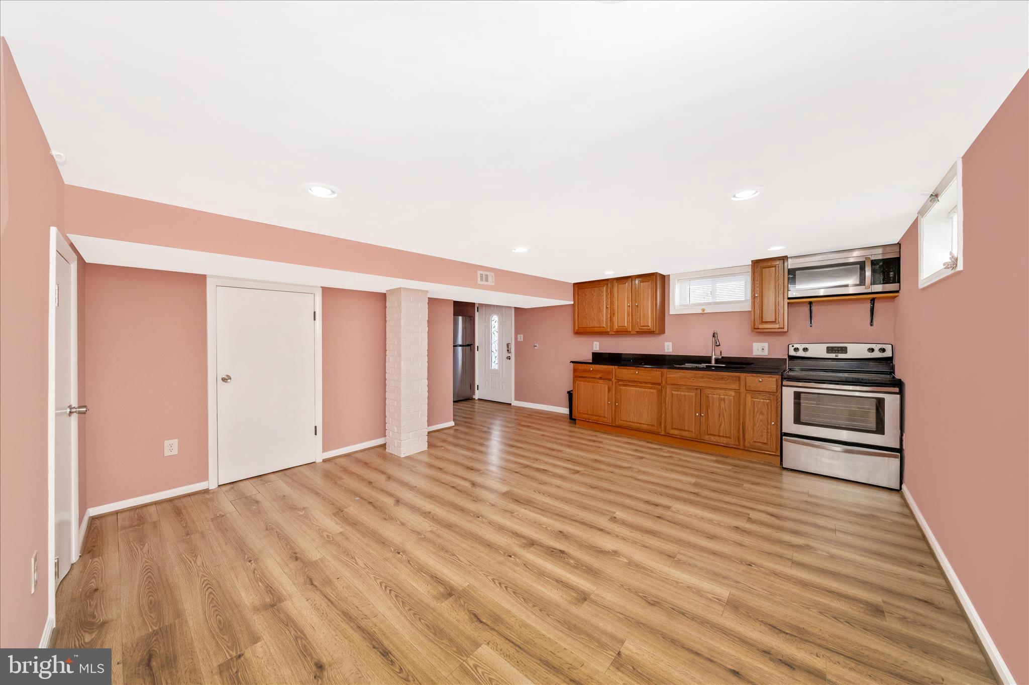 TEMPLE HILLS - Residential