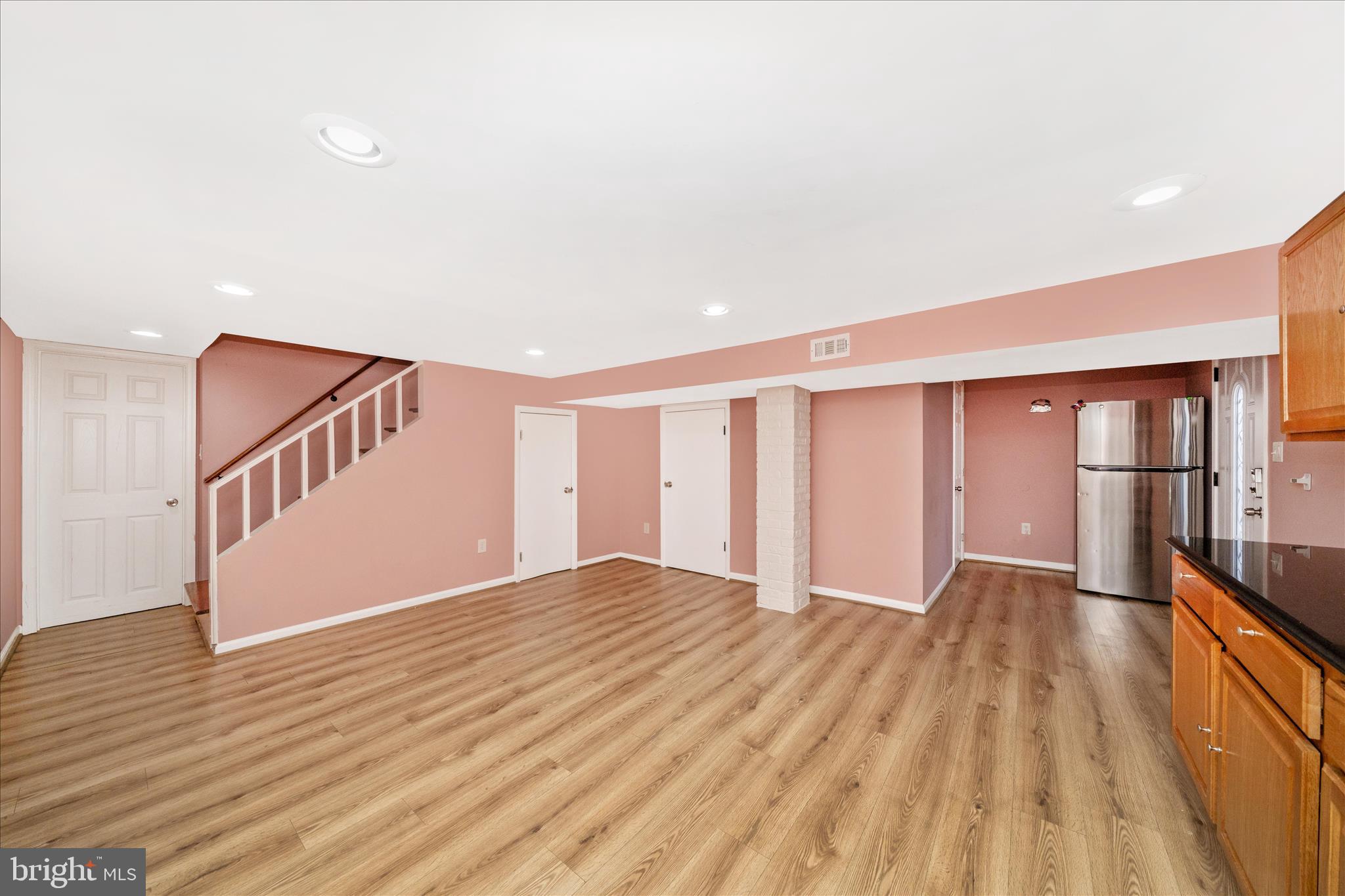 TEMPLE HILLS - Residential