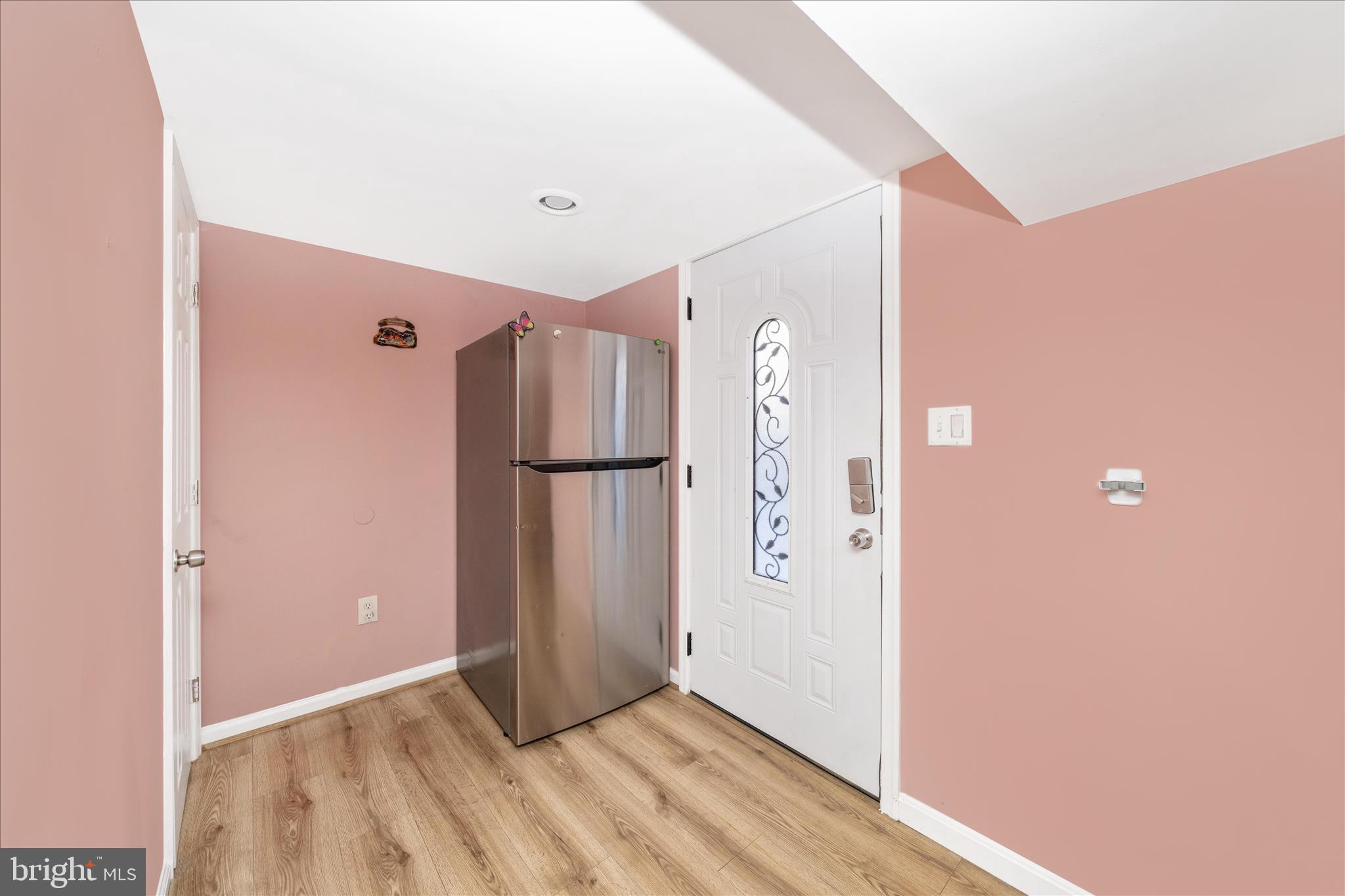 TEMPLE HILLS - Residential