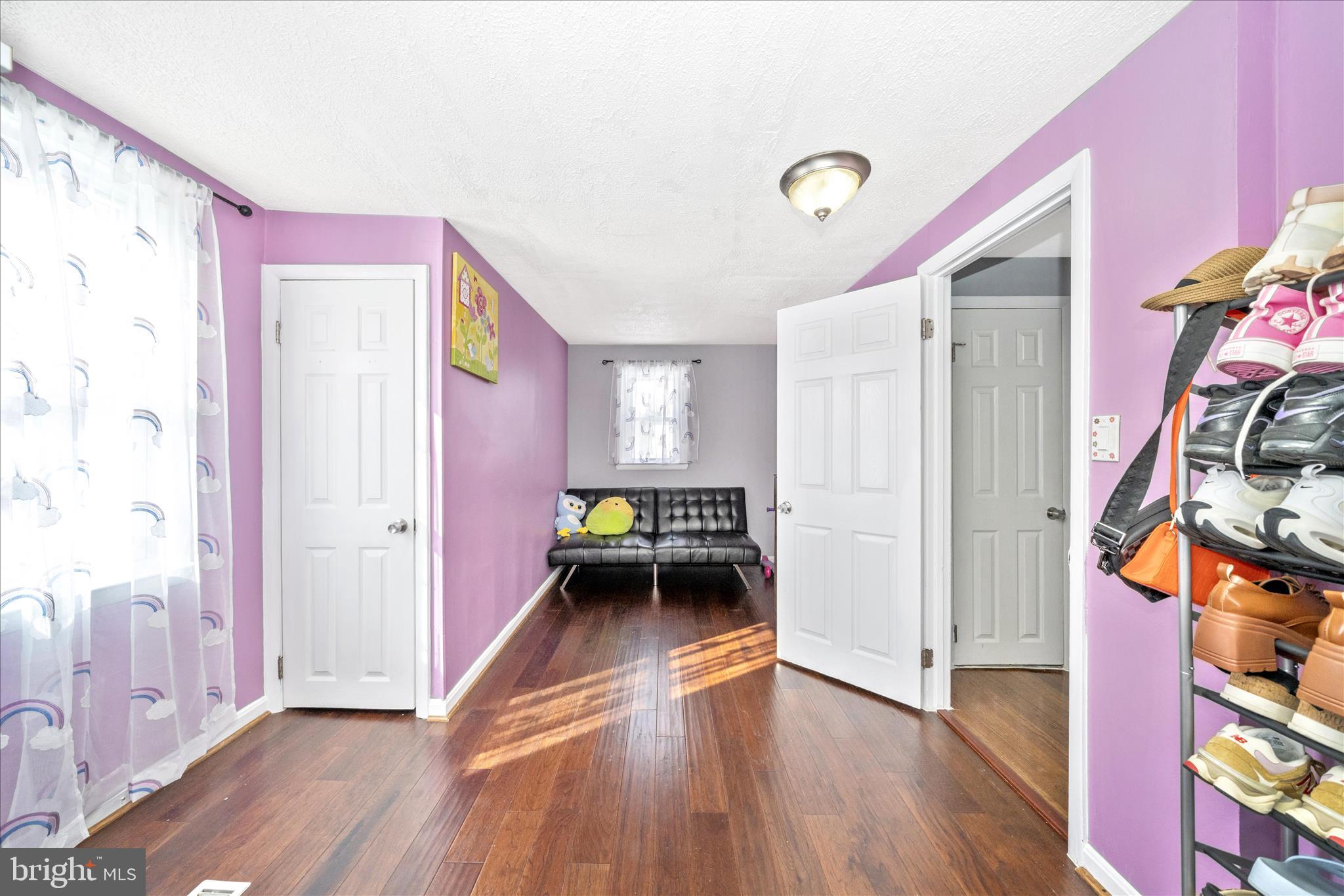 TEMPLE HILLS - Residential