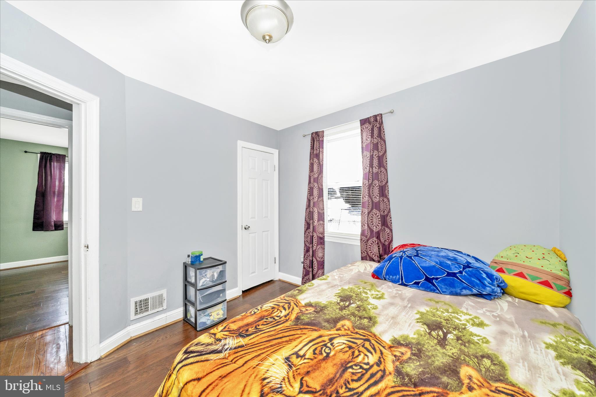 TEMPLE HILLS - Residential