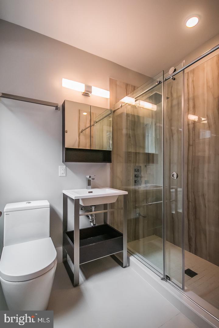 RITTENHOUSE SQUARE - Residential Lease