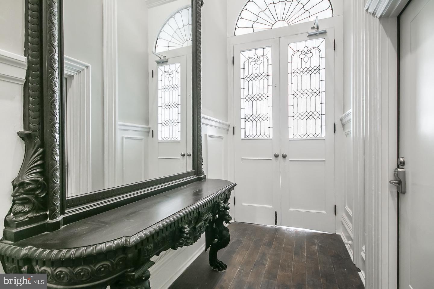 RITTENHOUSE SQUARE - Residential Lease