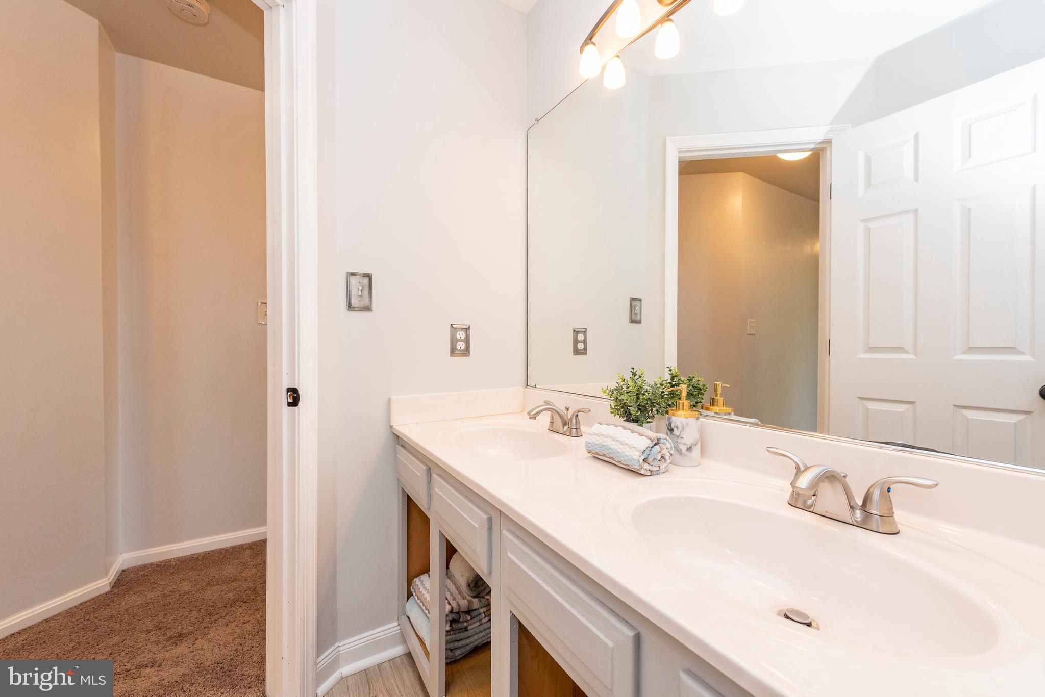 WHITE MARSH - Residential