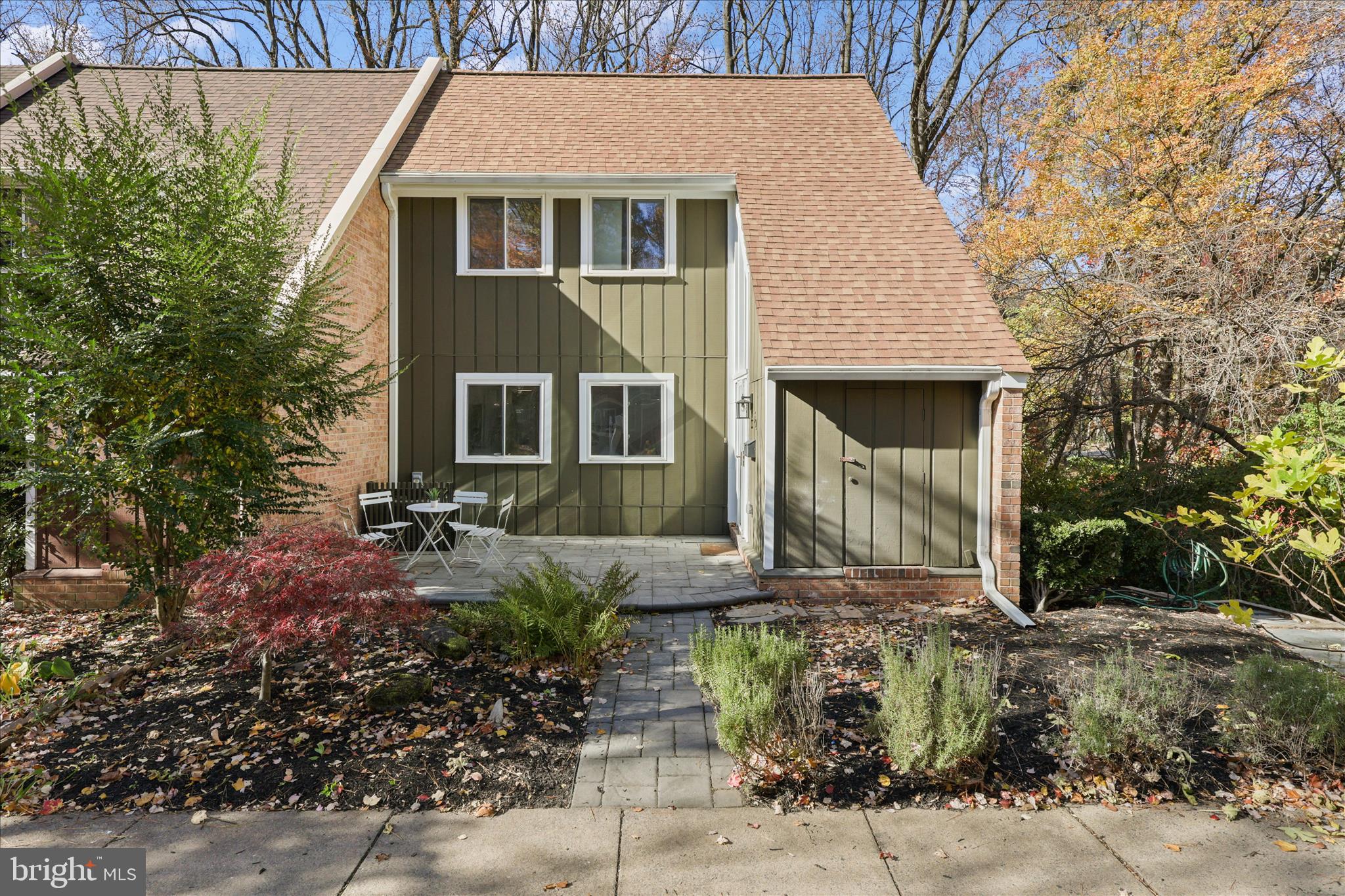 FOREST EDGE - Residential