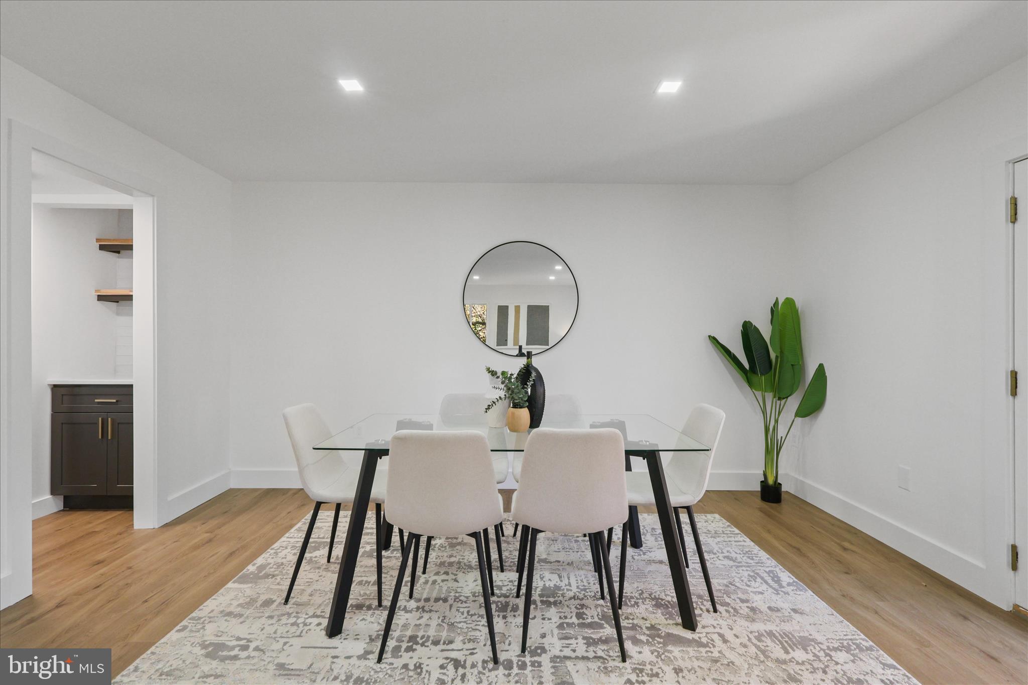 FOREST EDGE - Residential