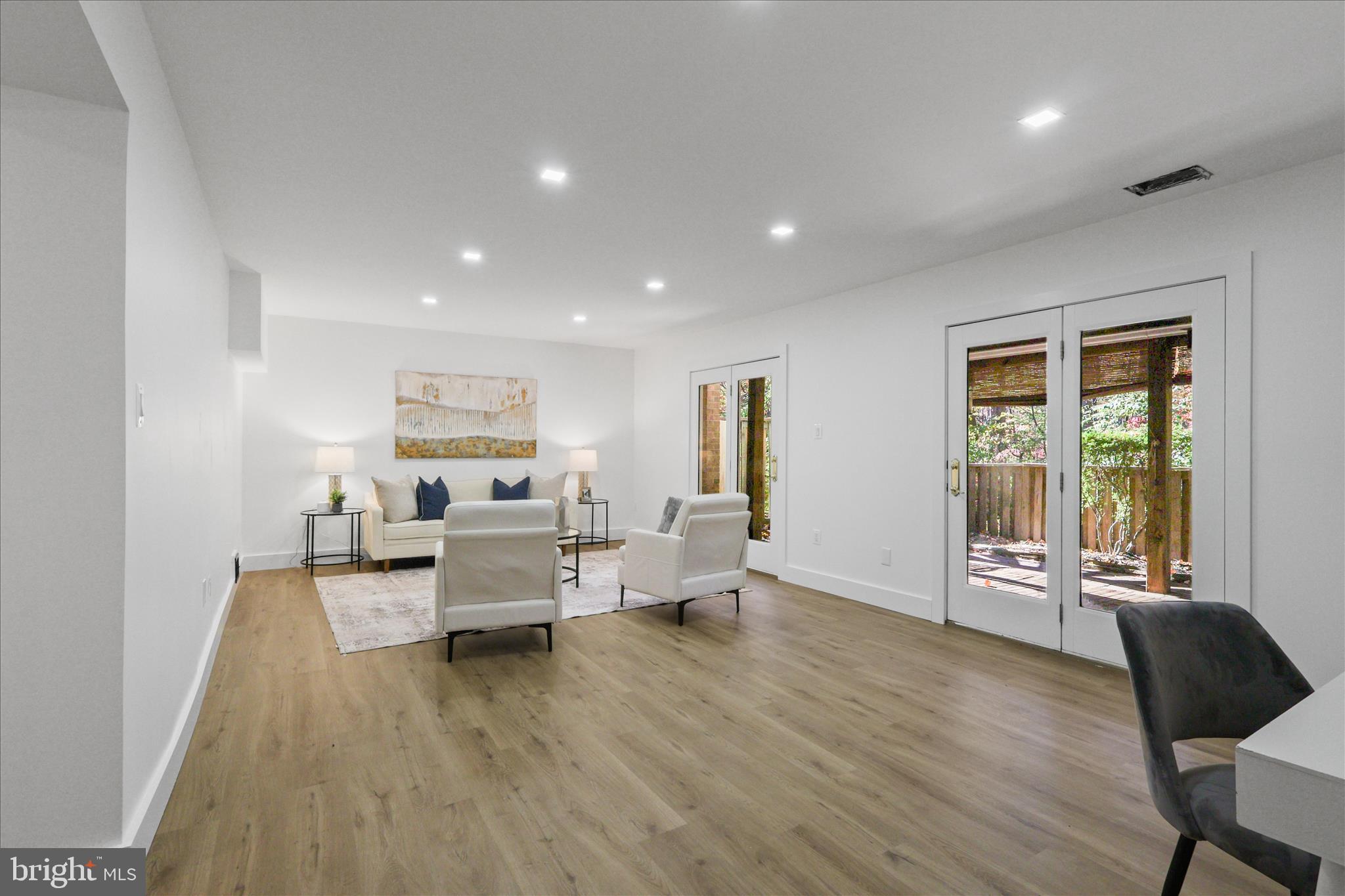 FOREST EDGE - Residential