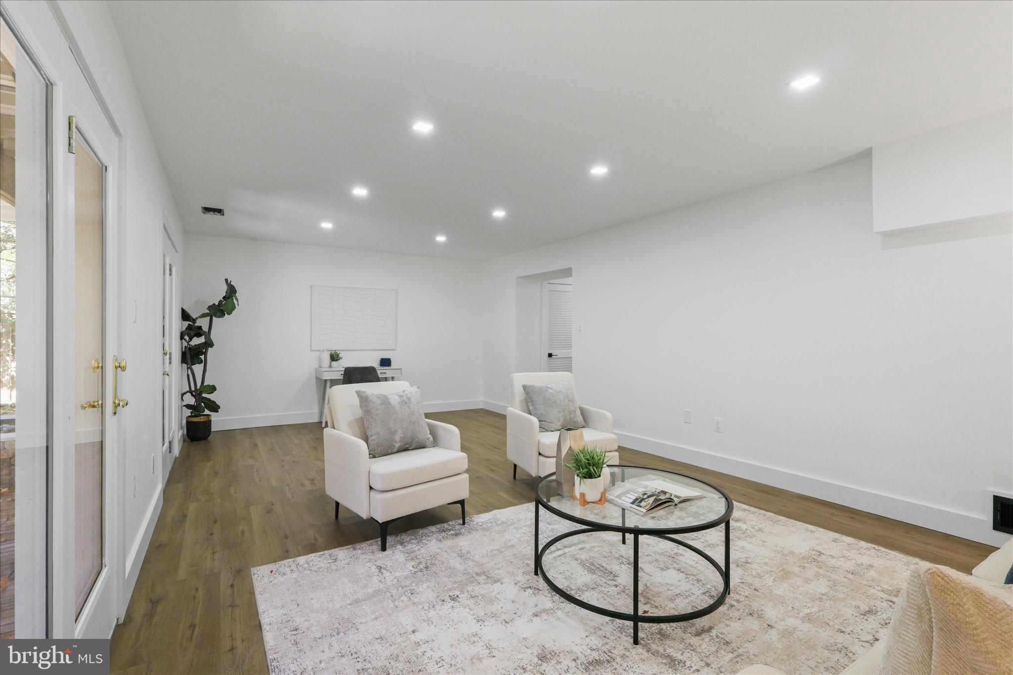 FOREST EDGE - Residential