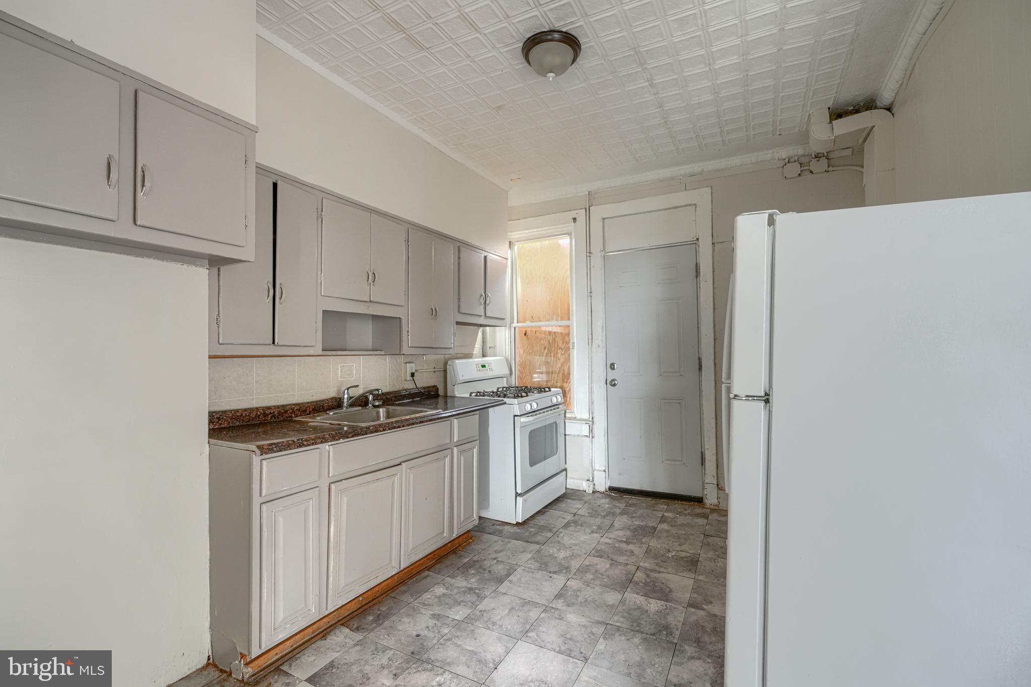 LUCILLE PARK - Residential
