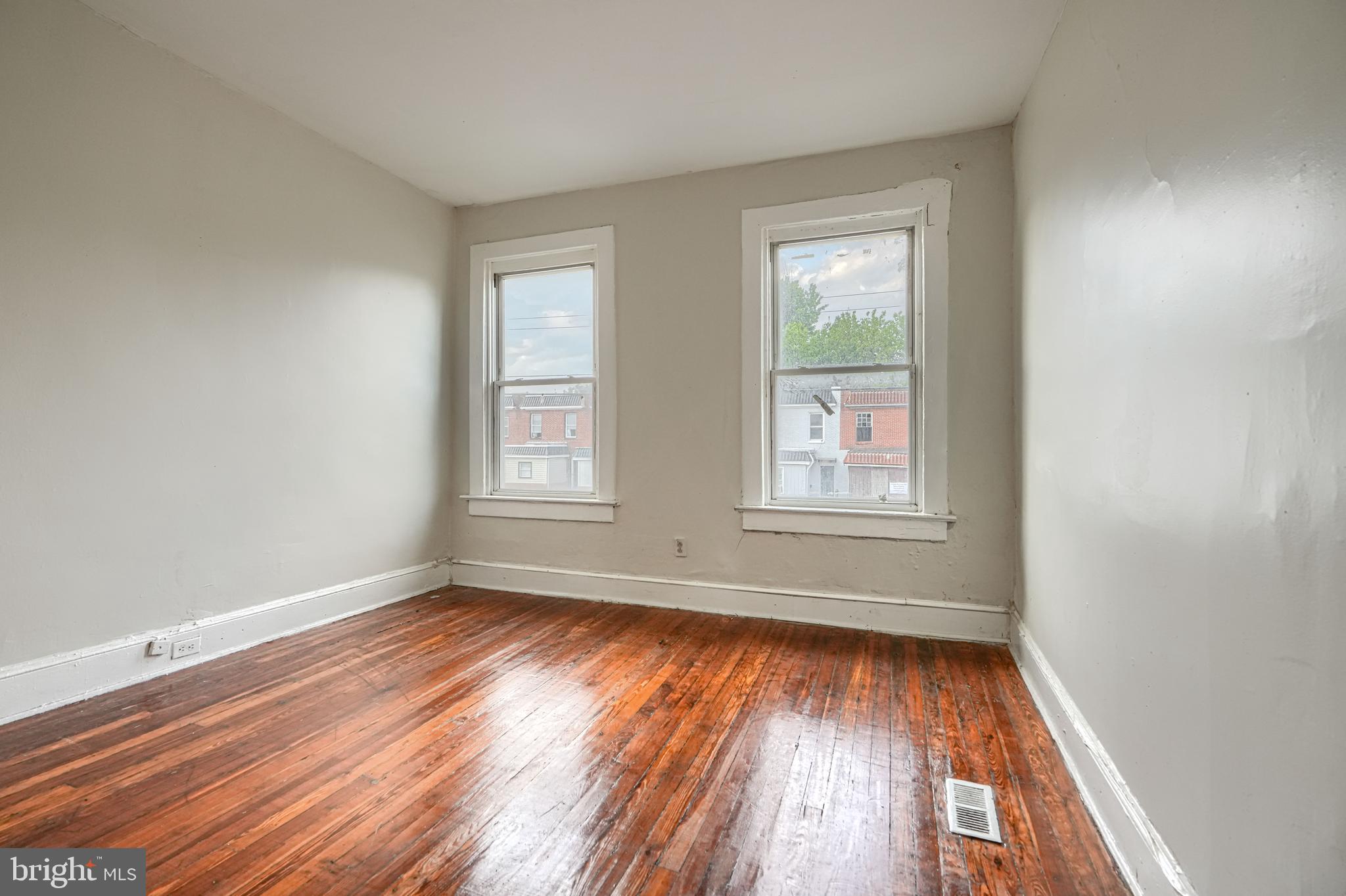 LUCILLE PARK - Residential