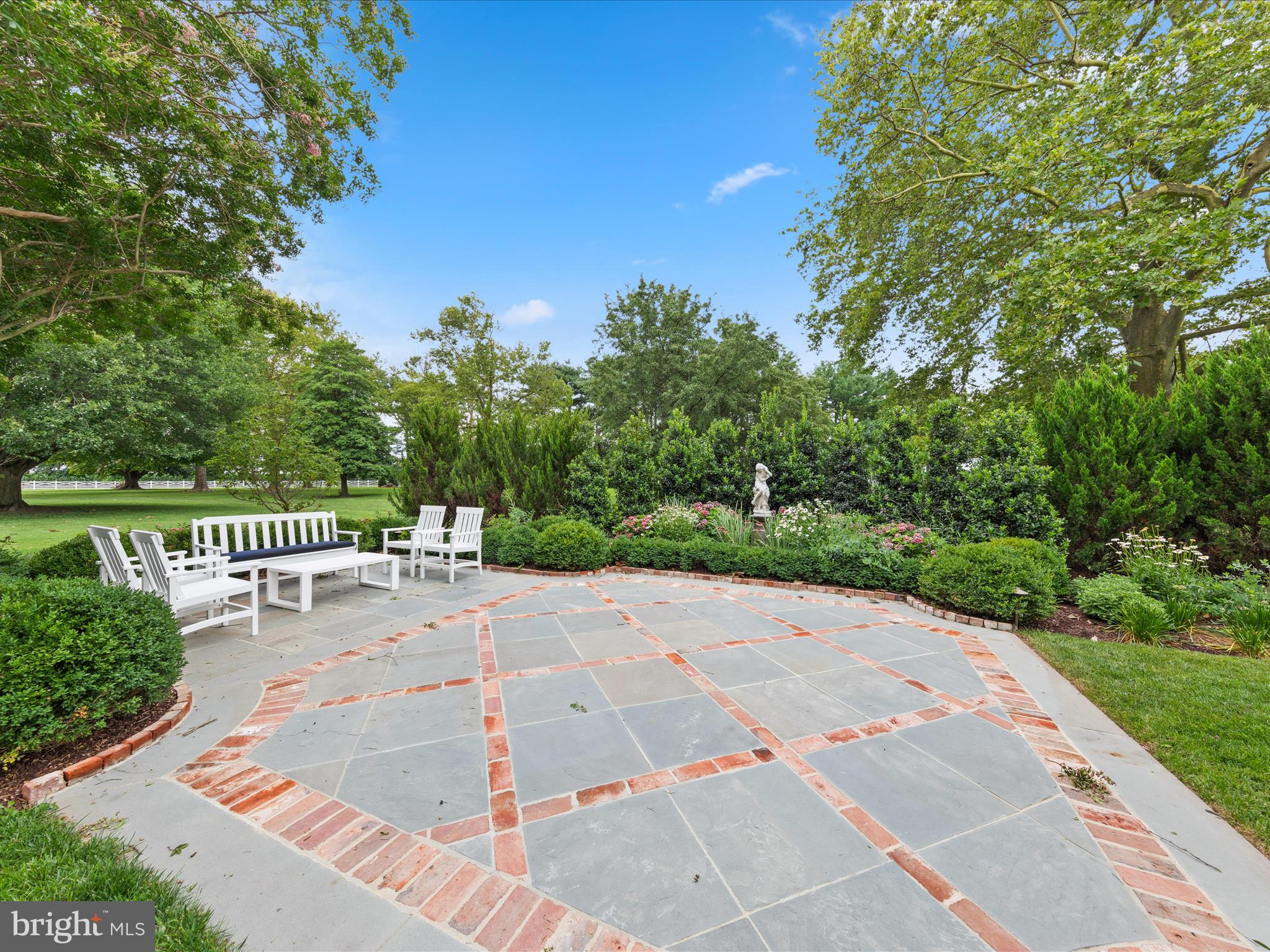 EASTON - Residential