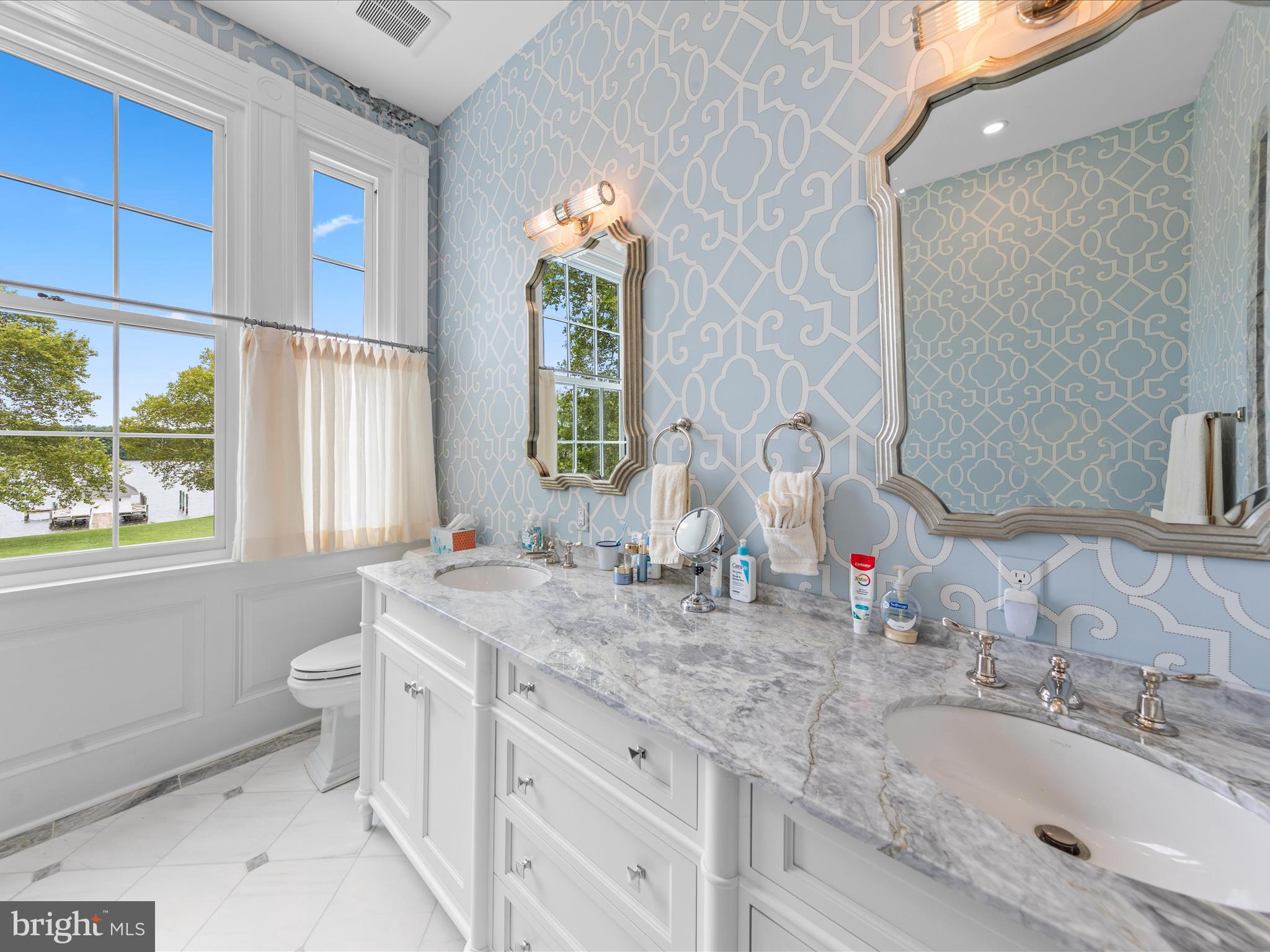 EASTON - Residential