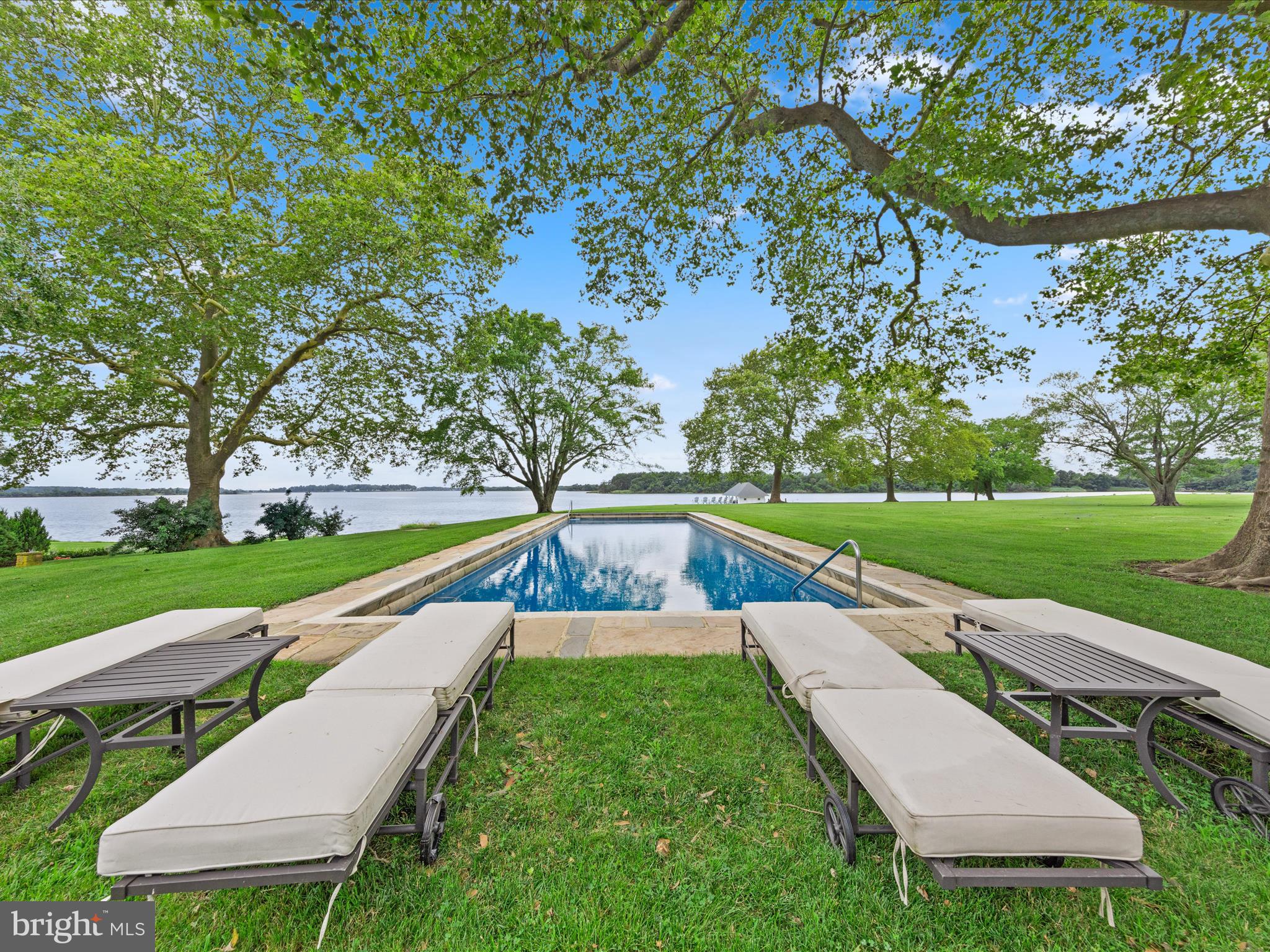 EASTON - Residential