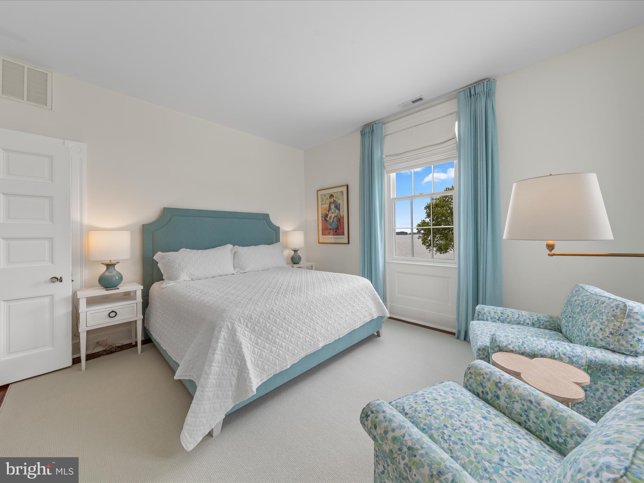 EASTON - Residential