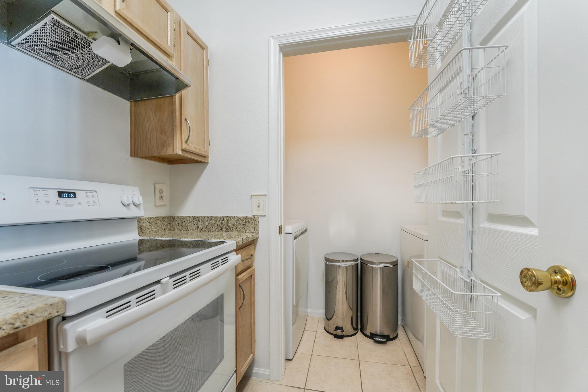 GATES OF MCLEAN - Residential